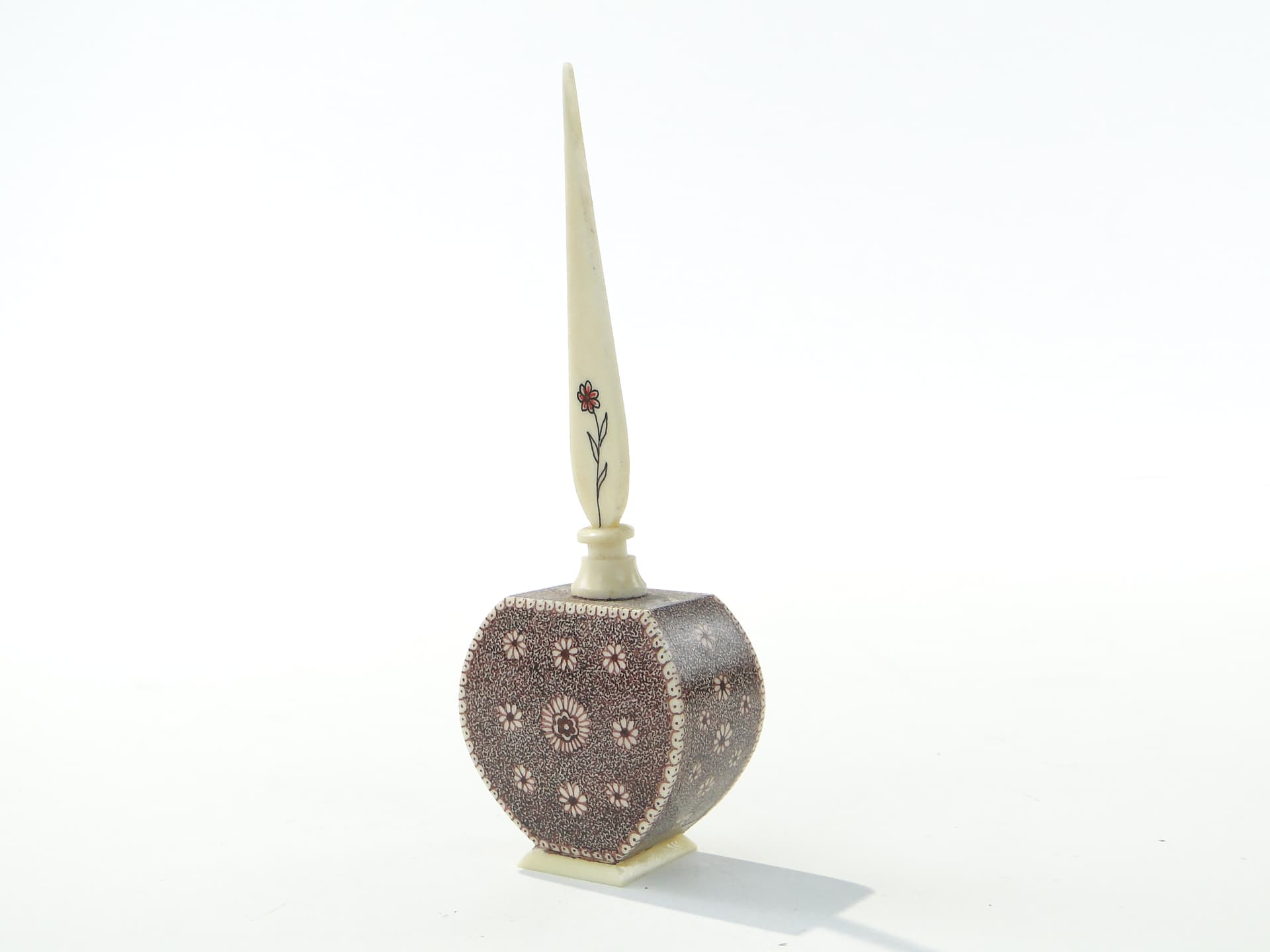 Perfume Bottle Attar, beige brown, bone henna, India, early 20th c. - 350215