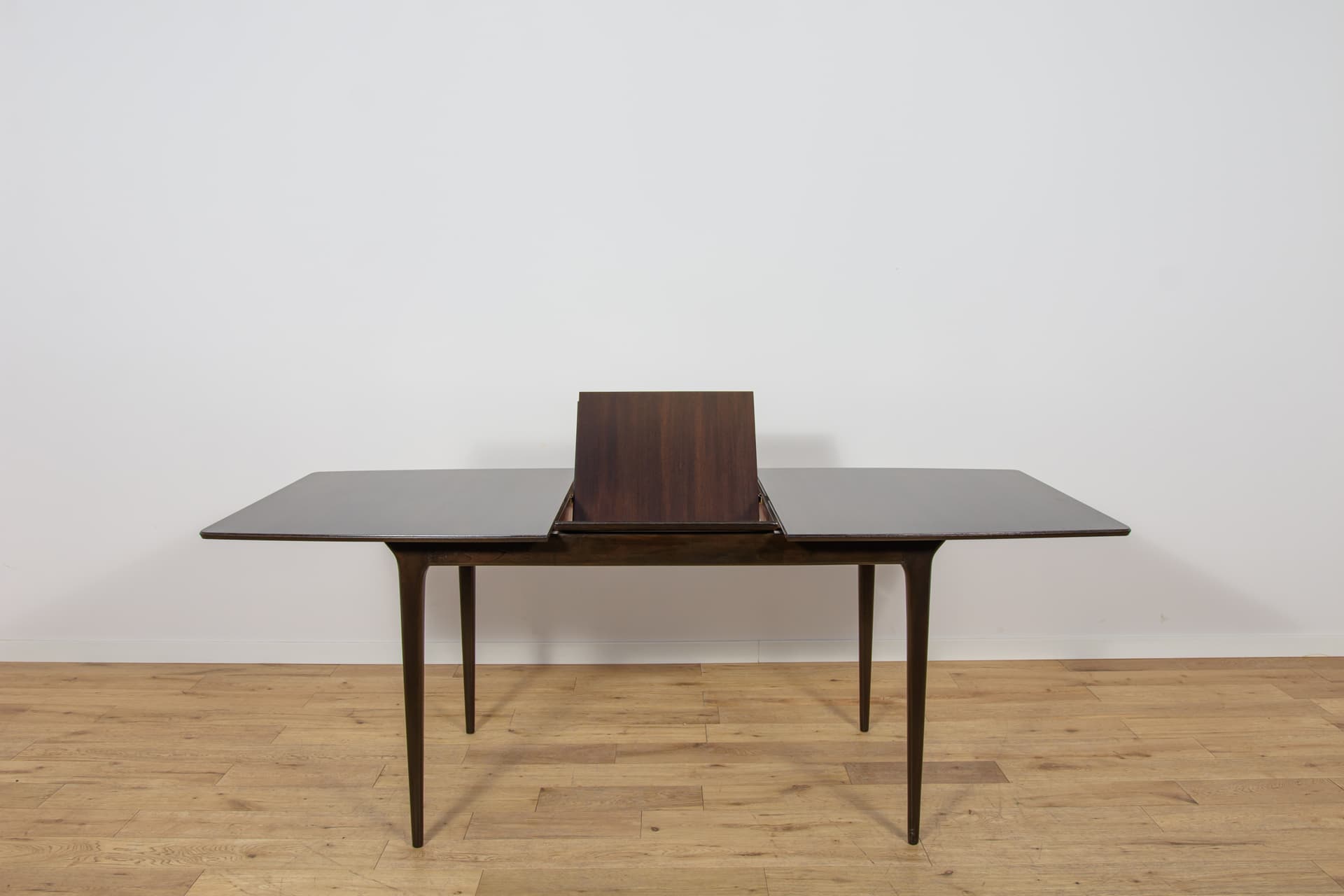 Extendable Table, brown teak, McIntosh, United Kingdom, 1960s. - 350249