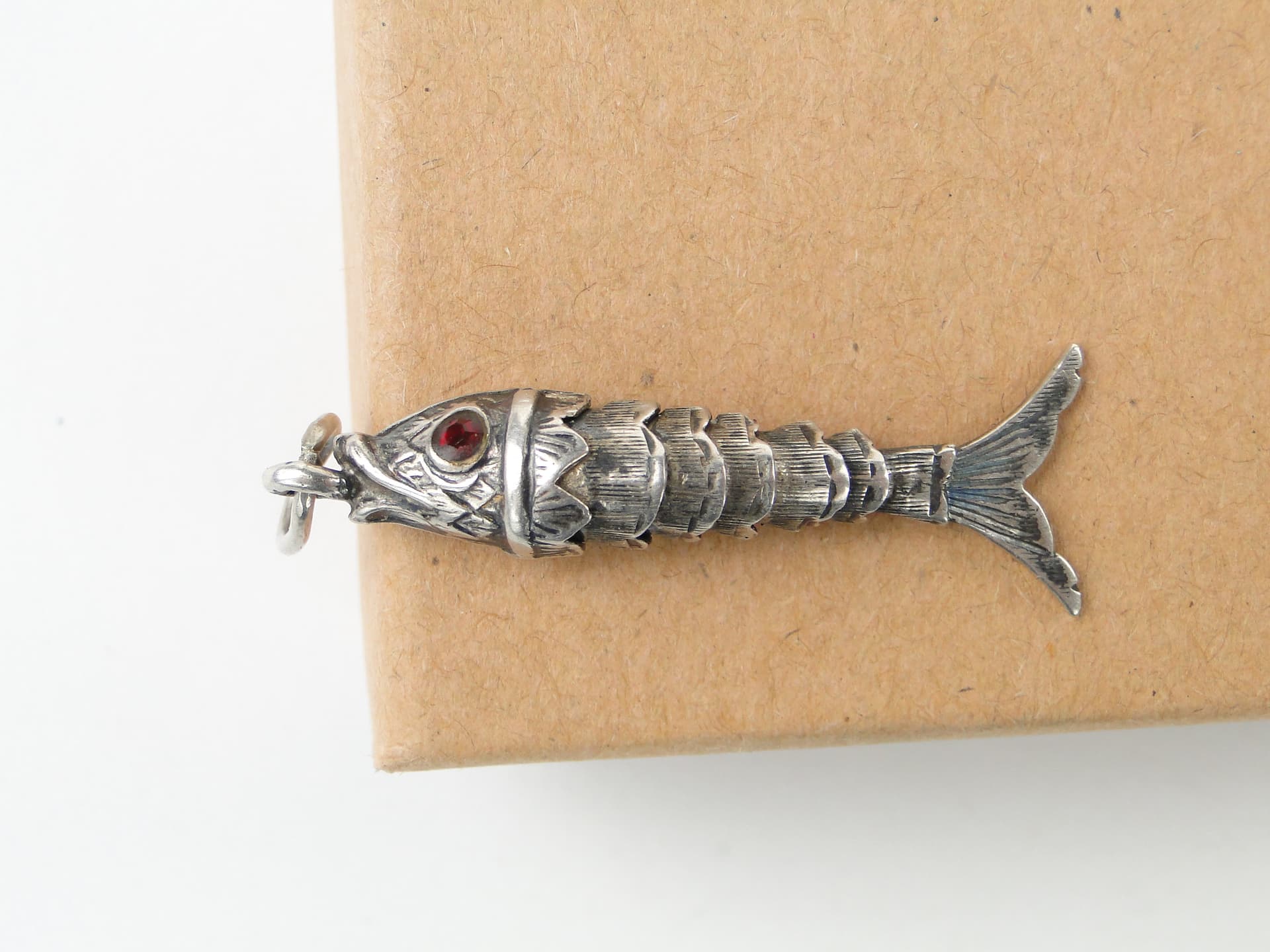 Segmental fish pendant, silver, red ruby, Europe, early 20th century - 350270