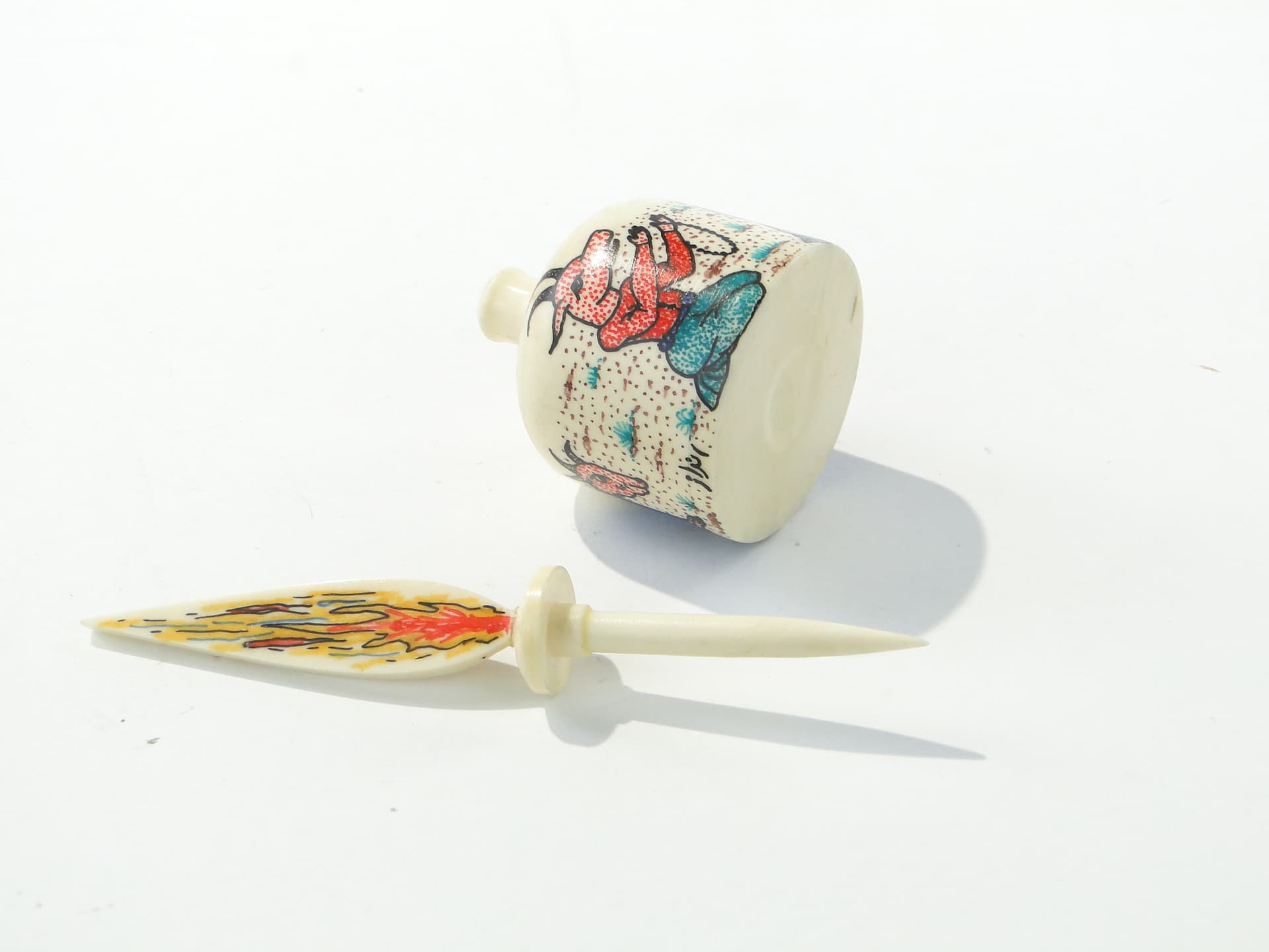 Attar Perfume Bottle, polychrome bone, India, early 20th c. - 350282