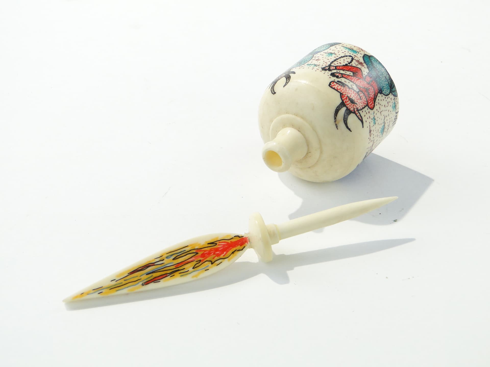 Attar Perfume Bottle, polychrome bone, India, early 20th c. - 350280