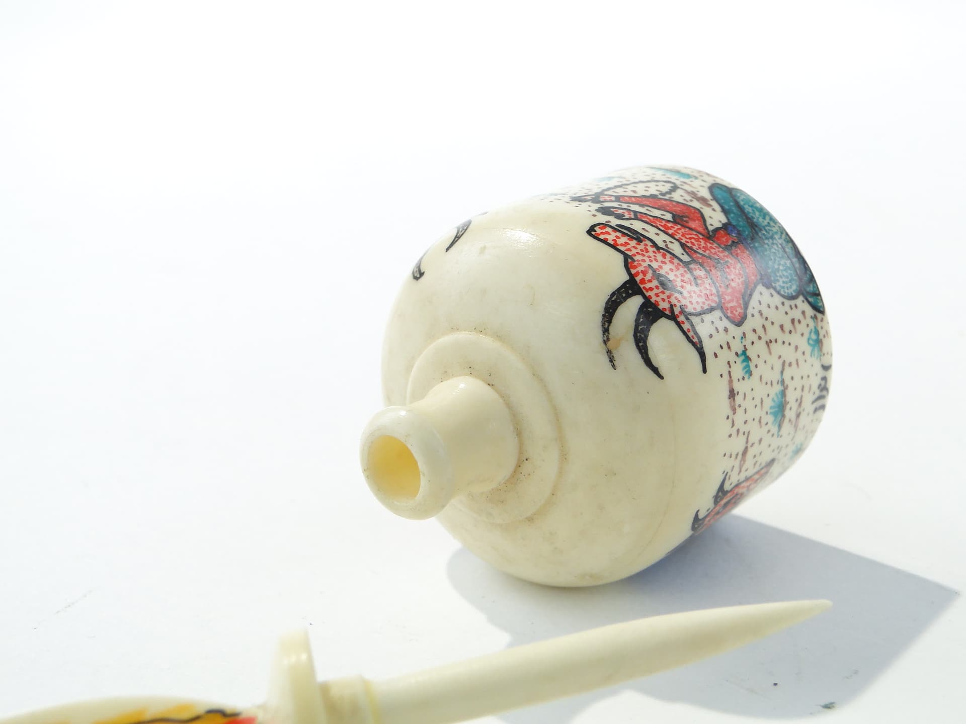 Attar Perfume Bottle, polychrome bone, India, early 20th c. - 350281