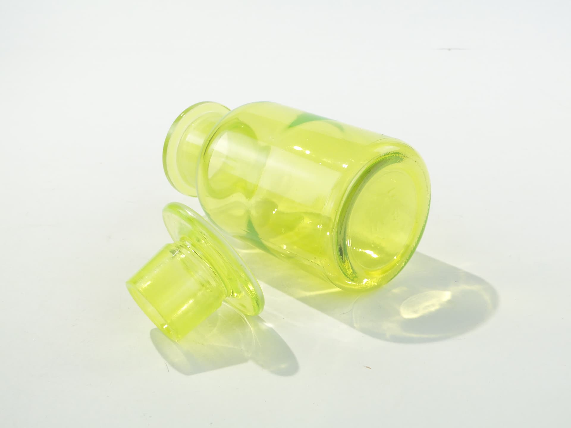 Apothecary bottle, uranium glass green-yellow, Czechoslovakia, 1920s - 350408