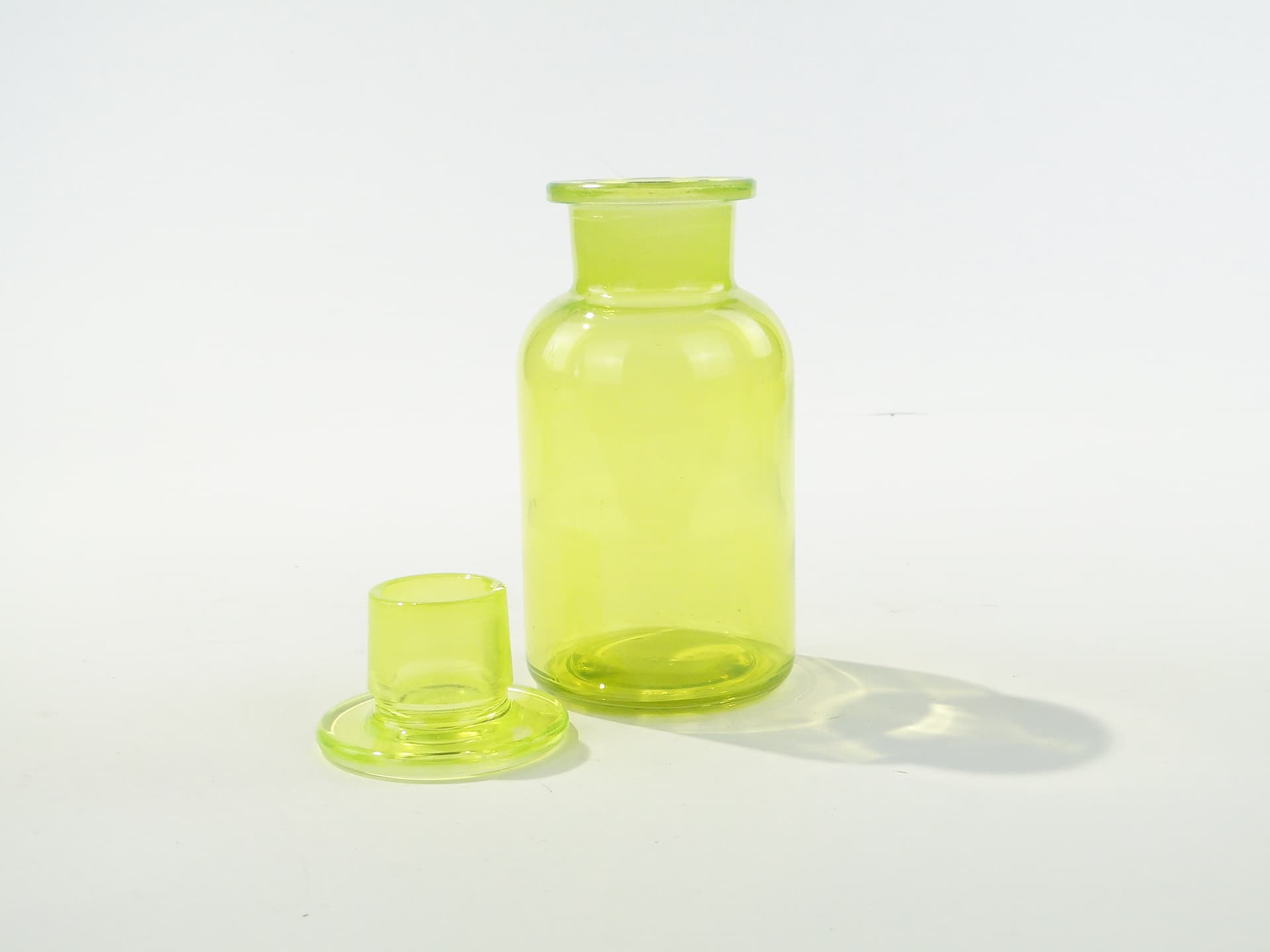 Apothecary bottle, uranium glass green-yellow, Czechoslovakia, 1920s - 350405