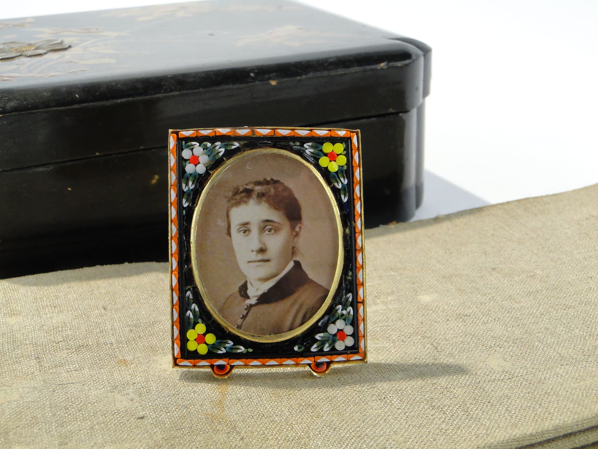 Photo Frame Millefiori, black, glass, brass, Italy, early 20th century - 350496