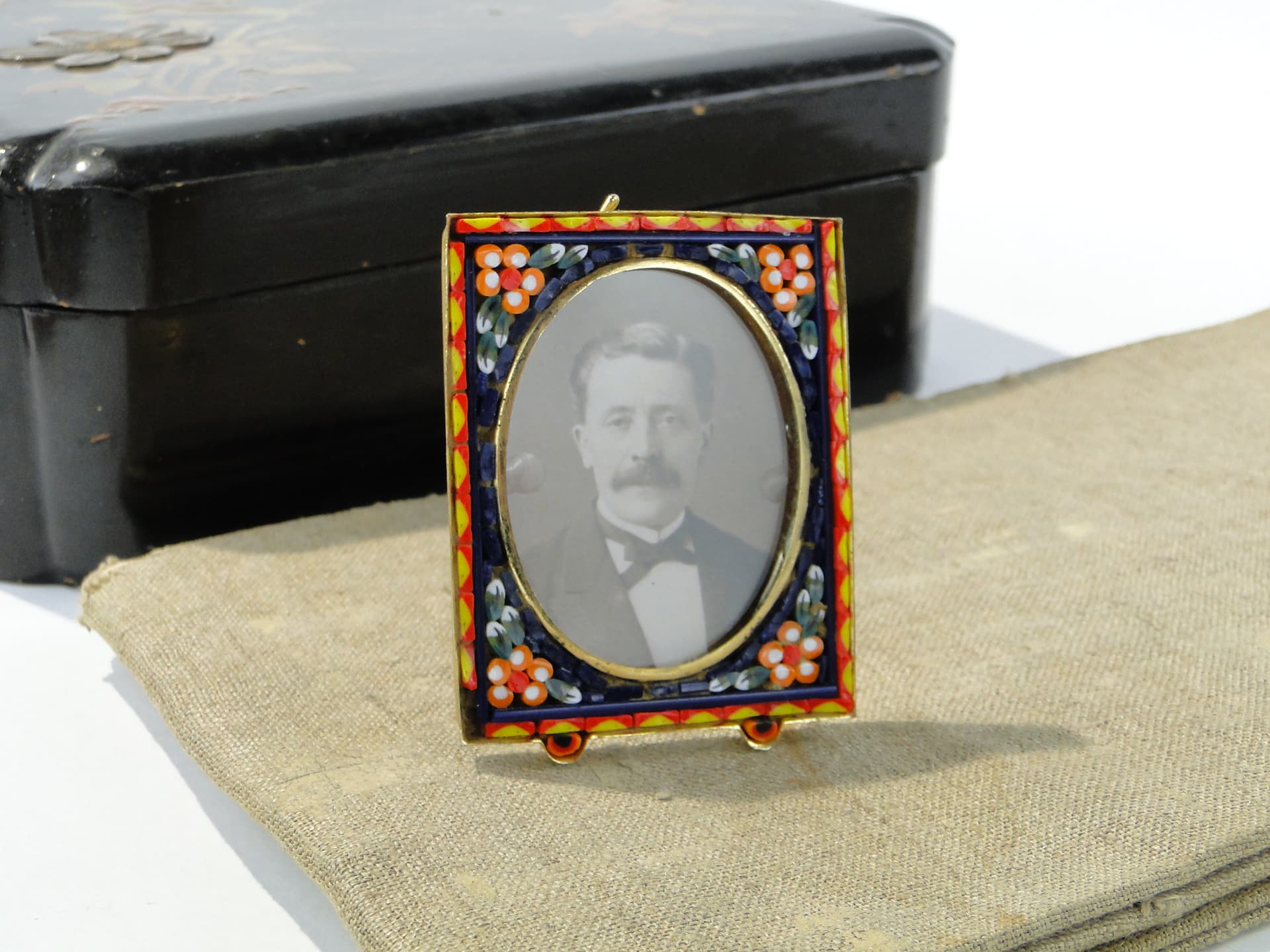 Picture Frame Millefiori, multicolour glass, gold brass, Italy, early 20th c. - 350505