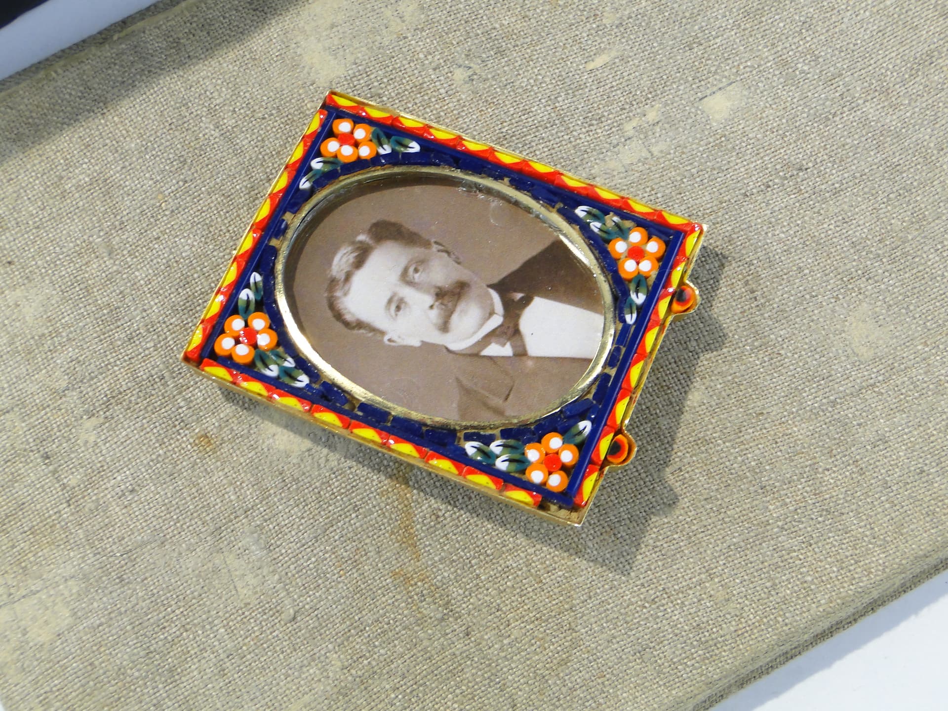 Picture Frame Millefiori, multicolour glass, gold brass, Italy, early 20th c. - 350508