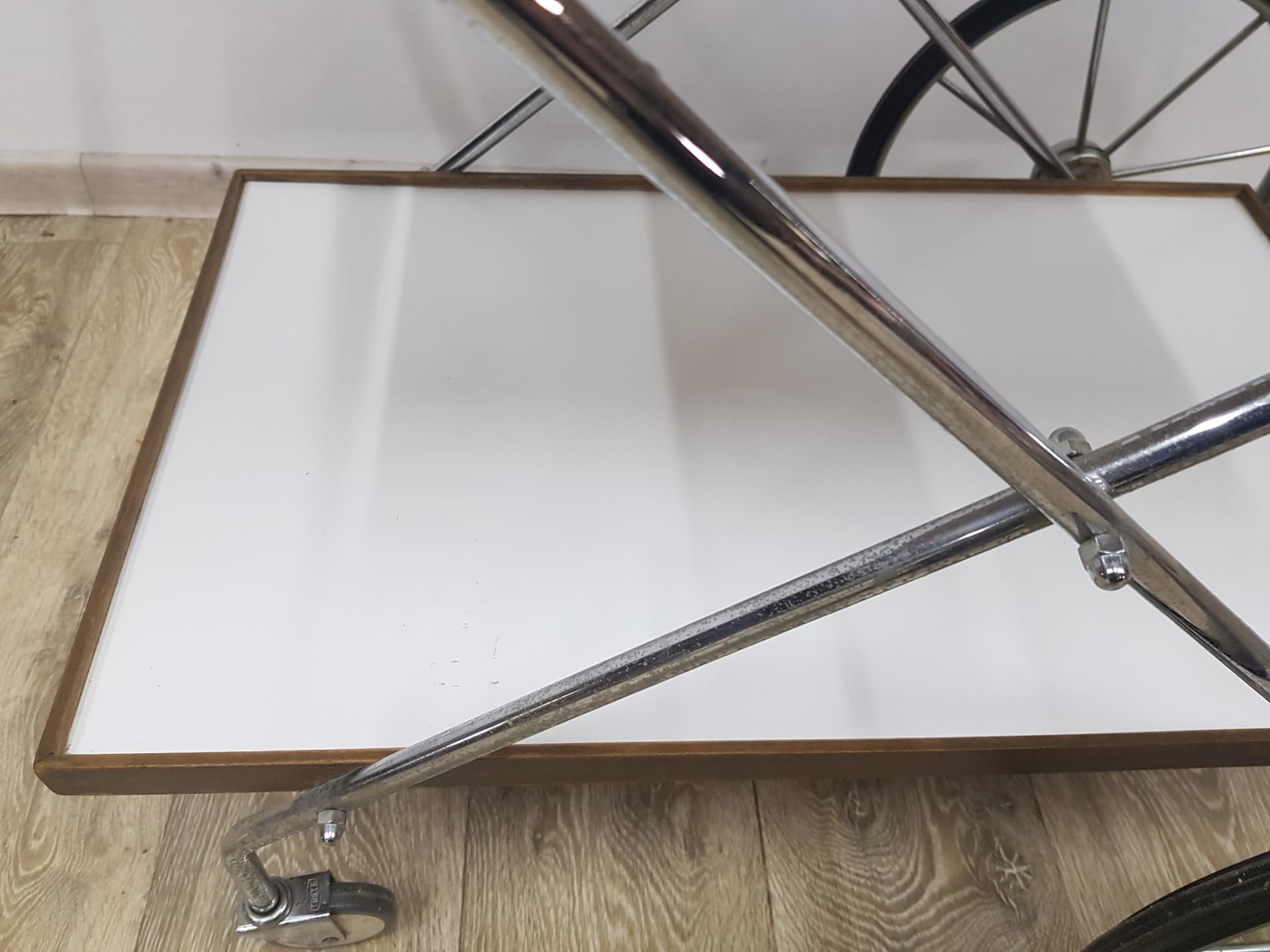 Bar cart Ilse, brown wood, chrome metal, 1960s - 350537