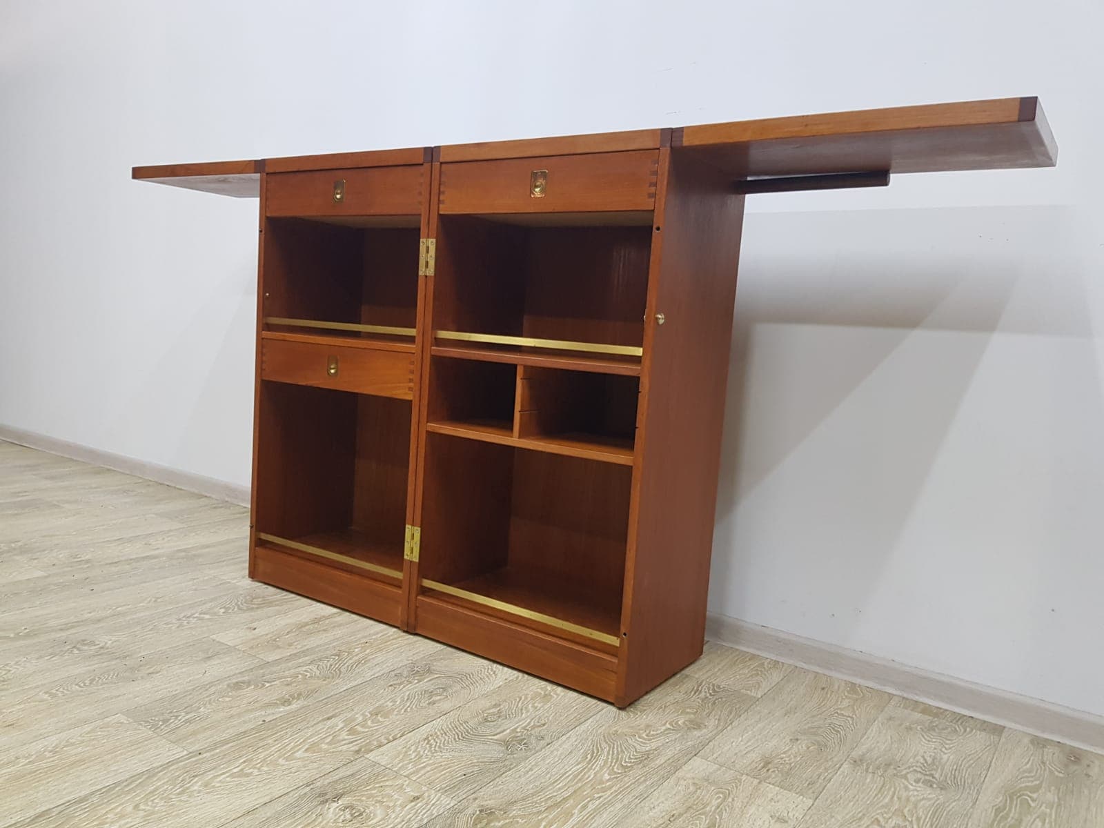 Bar cabinet Reno Wahl Iversen, teak brown, Dyrlund - 350613