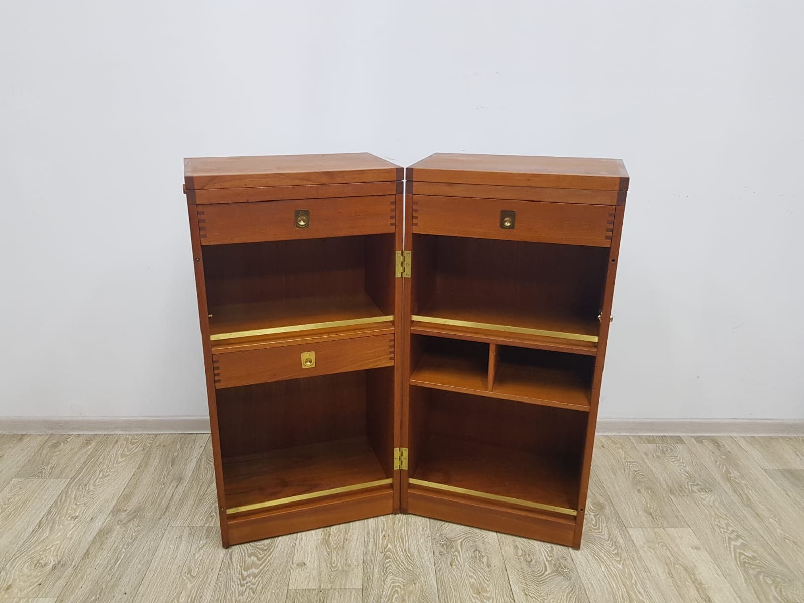 Bar cabinet Reno Wahl Iversen, teak brown, Dyrlund - 350623
