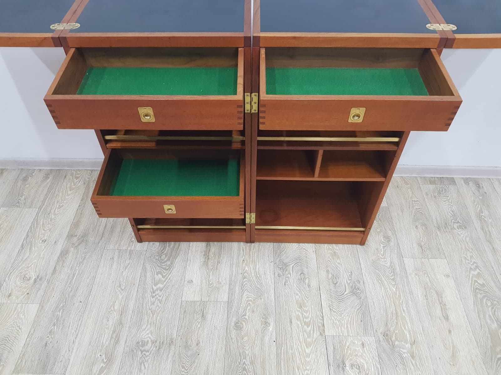 Bar cabinet Reno Wahl Iversen, teak brown, Dyrlund - 350620
