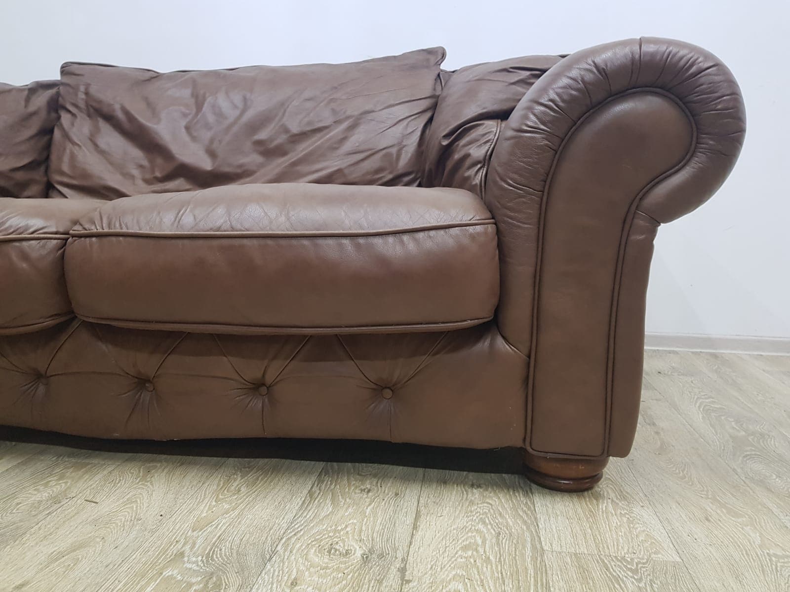 Chesterfield sofa, brown, genuine leather - 350634