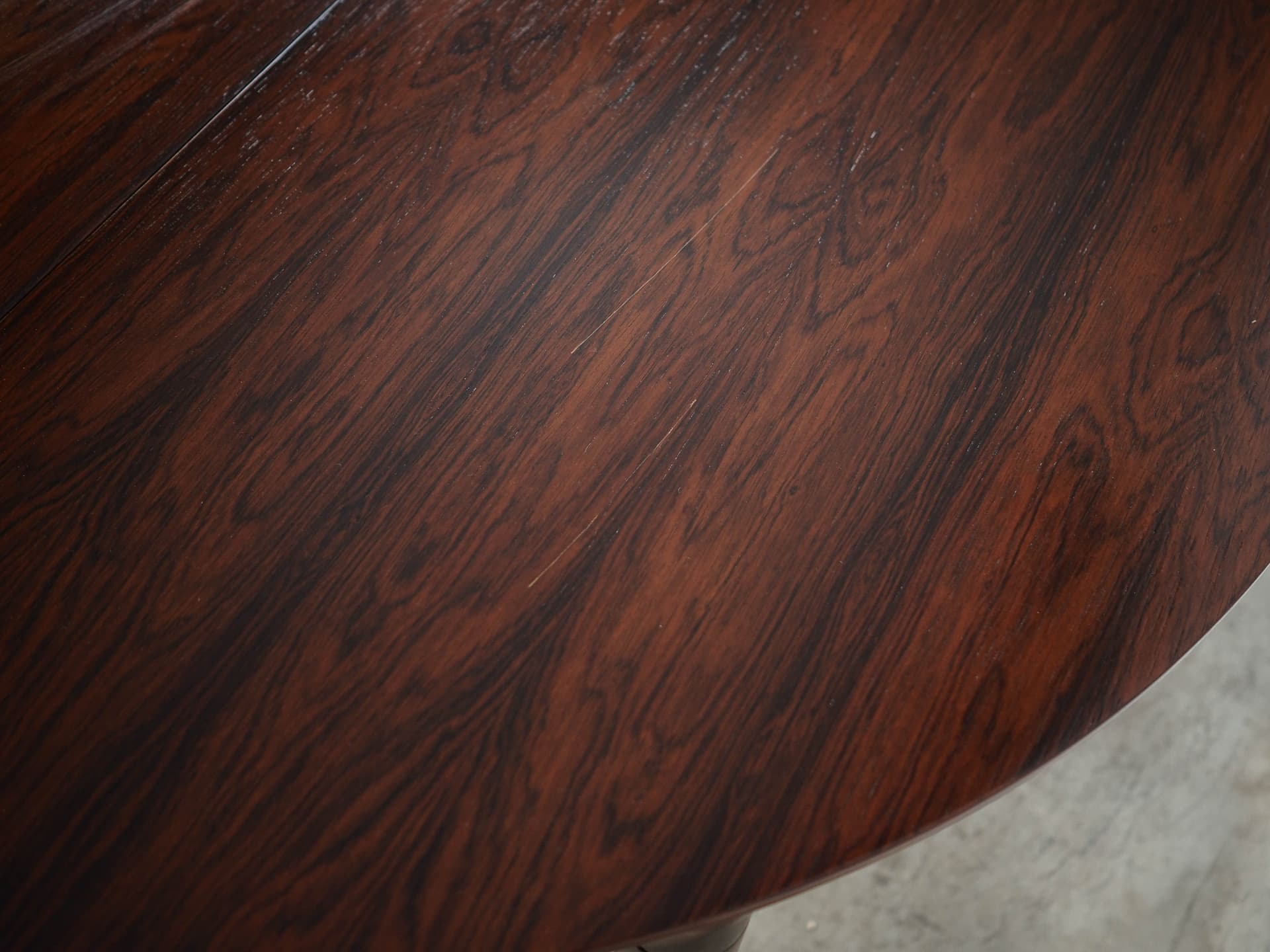 Round dining table, brown-red rosewood, by S. Hansen, Denmark, 1960s. - 350772