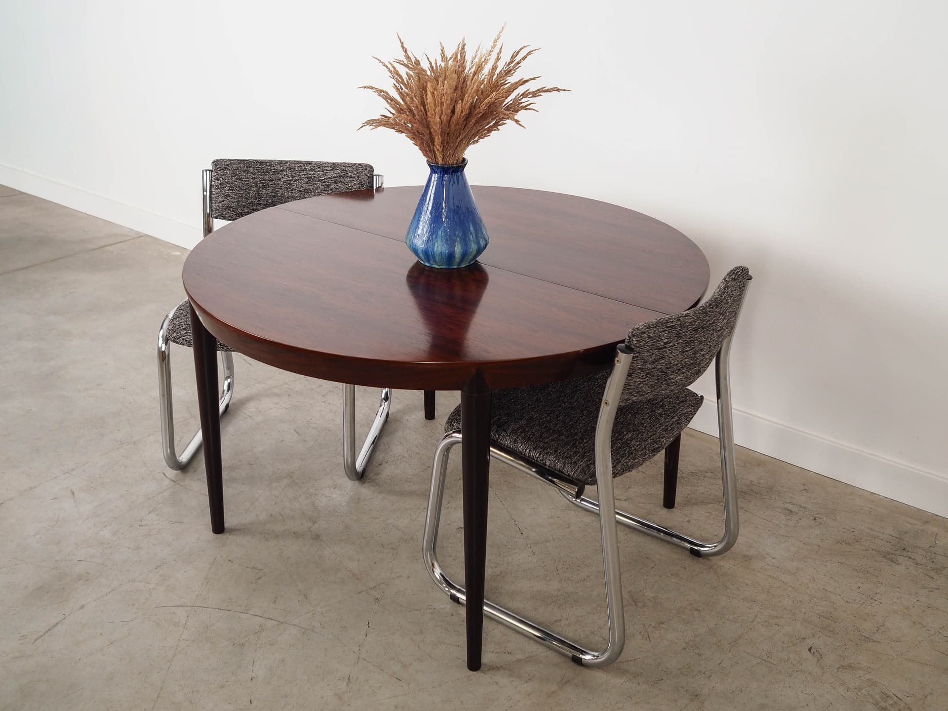 Round dining table, brown-red rosewood, by S. Hansen, Denmark, 1960s. - 350769