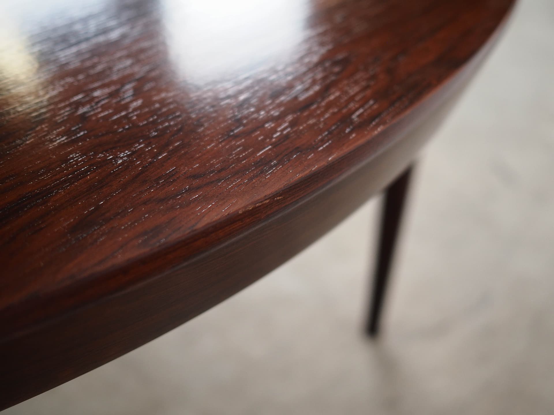 Round dining table, brown-red rosewood, by S. Hansen, Denmark, 1960s. - 350768