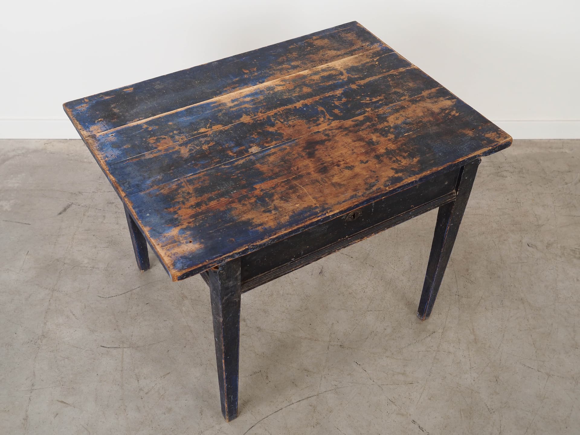 Rectangular table, black pine, Denmark, 1940s. - 350857