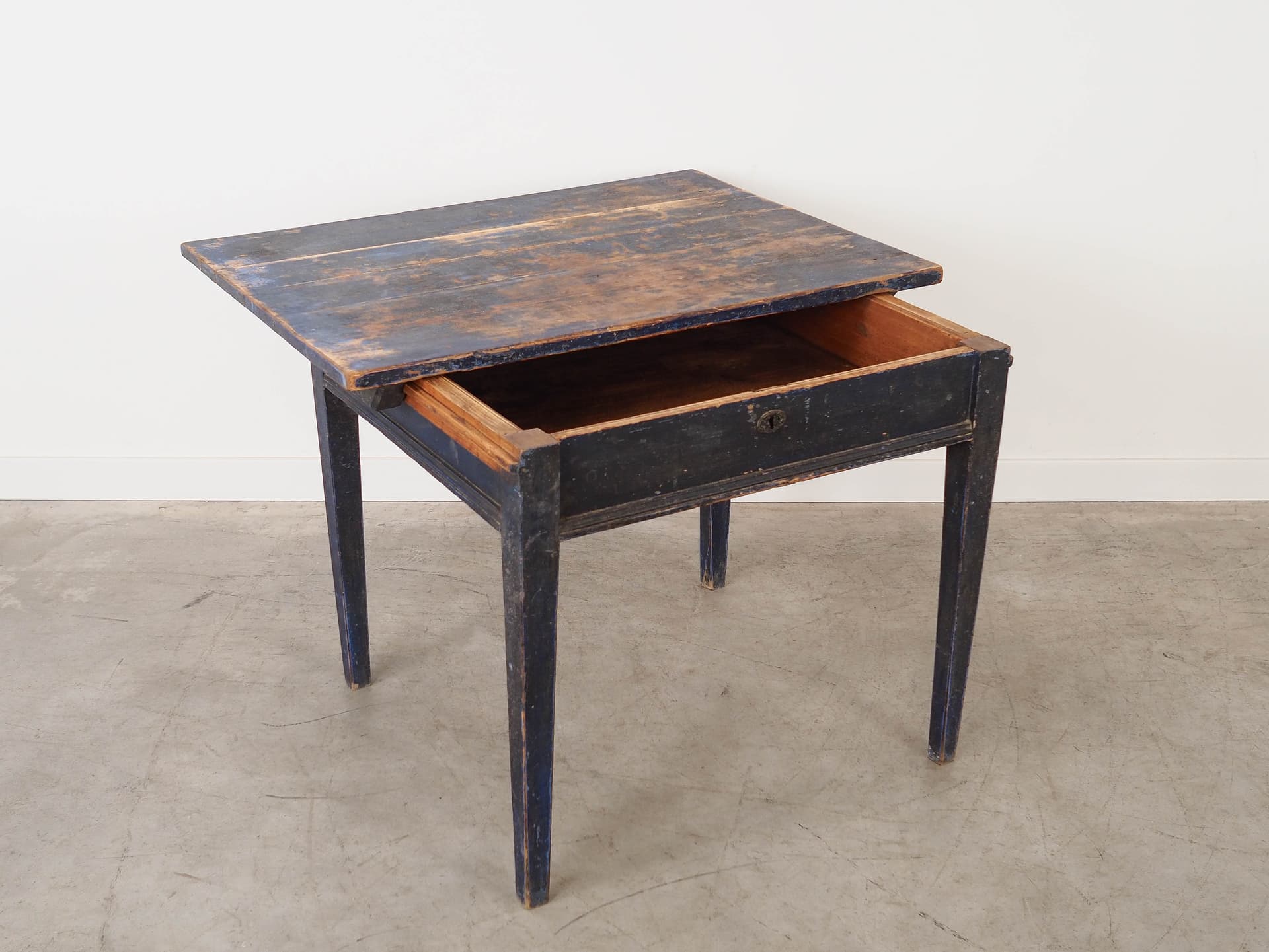 Rectangular table, black pine, Denmark, 1940s. - 350856