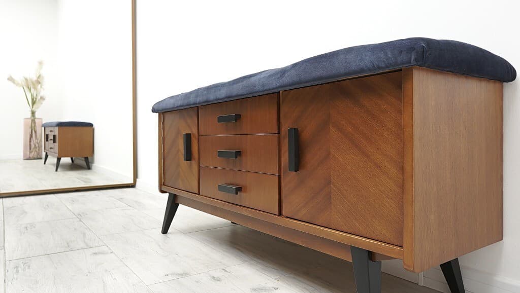 Komoda PRL, Meblostyl Dobrodzień, orzech brązowy, velvet granatowy, MM ARTE - 350975