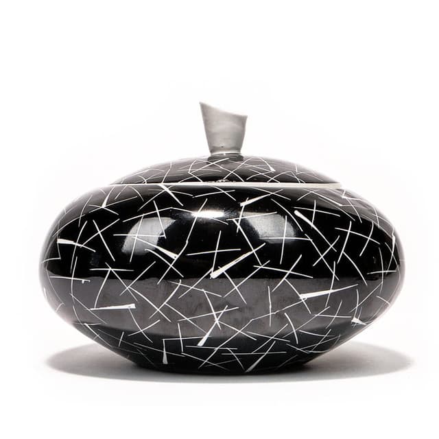 Bonbonniere New Look, black, porcelain, Poland, 1950s - DIMENSION