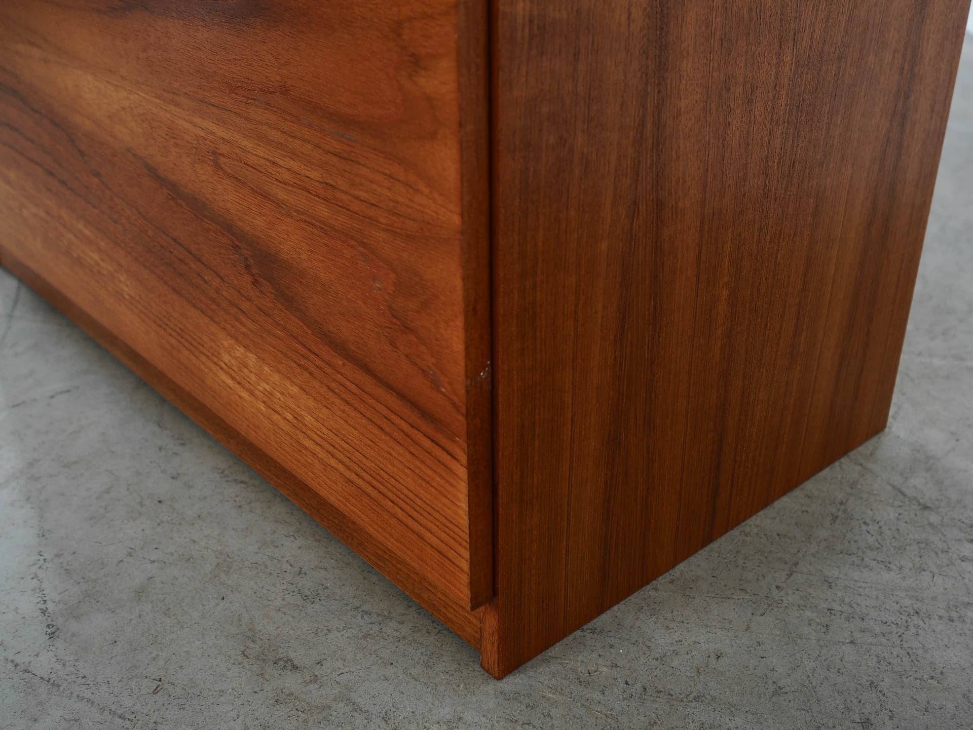 Komoda na gramofon, teak brązowy, Dania, lata 70. - 351013