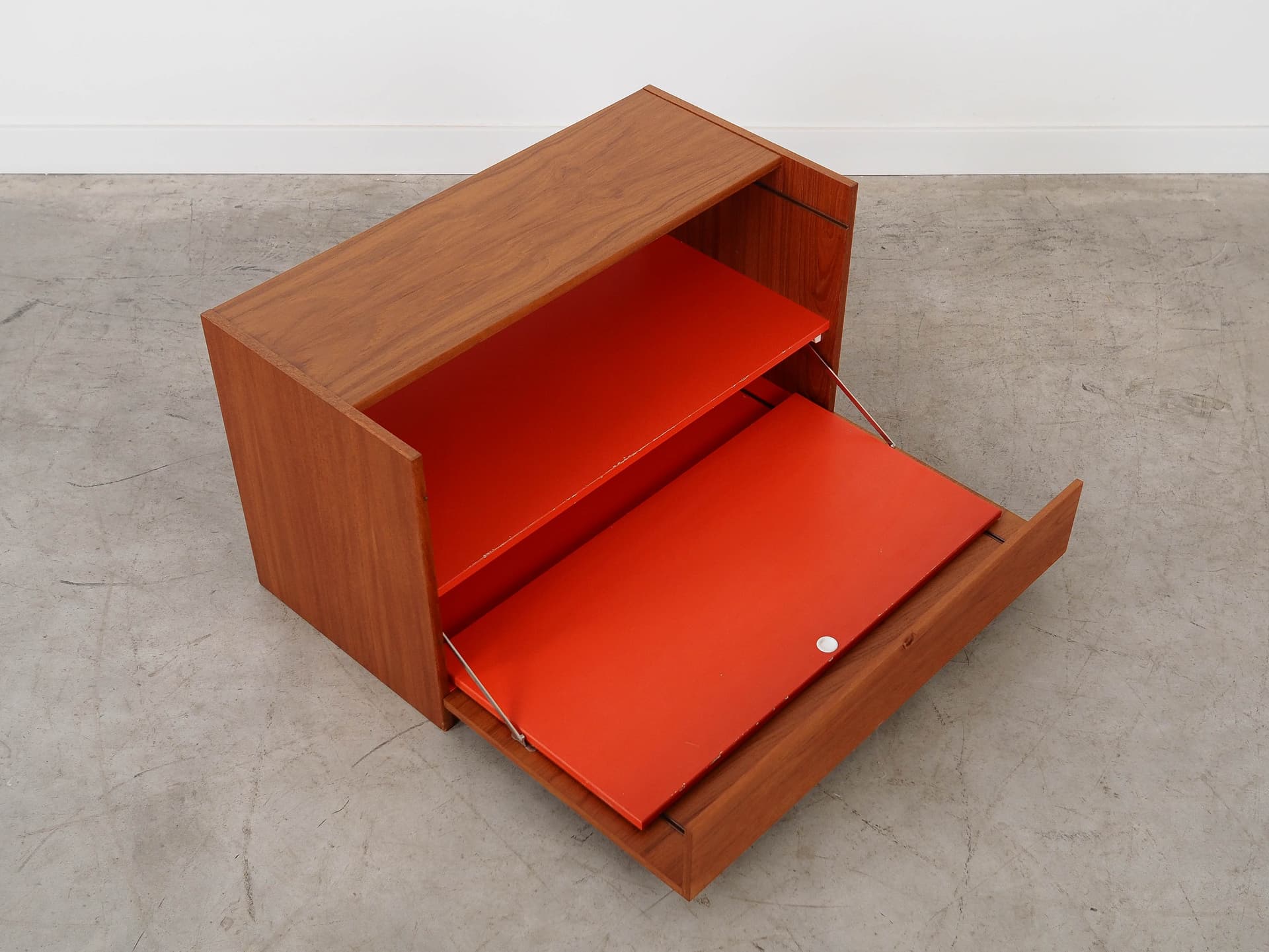 Komoda na gramofon, teak brązowy, Dania, lata 70. - 351007