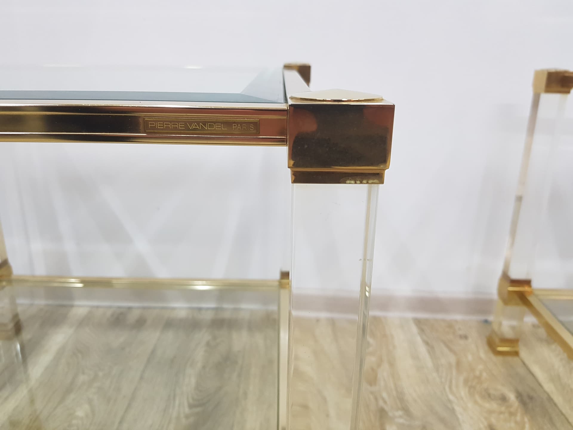 Pair of Hollywood Regency side tables, acrylic transparent, glass transparent, metal gold, by P. Vandel - 351143