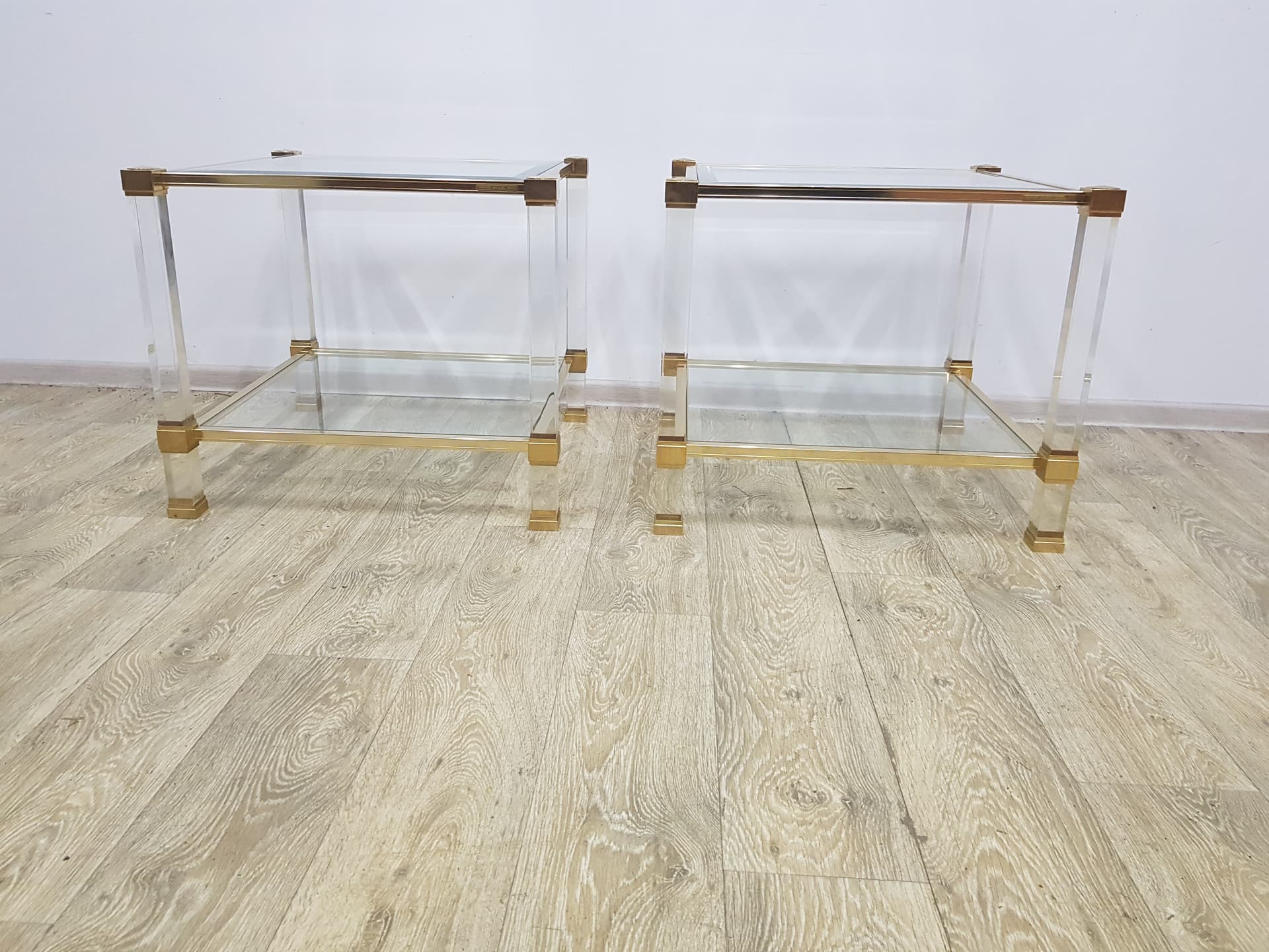 Pair of Hollywood Regency side tables, acrylic transparent, glass transparent, metal gold, by P. Vandel - 351156