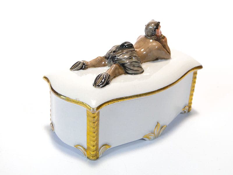 Puzdro dekoracyjne, porcelana biała złocona, Czechy, lata 20. - 351224