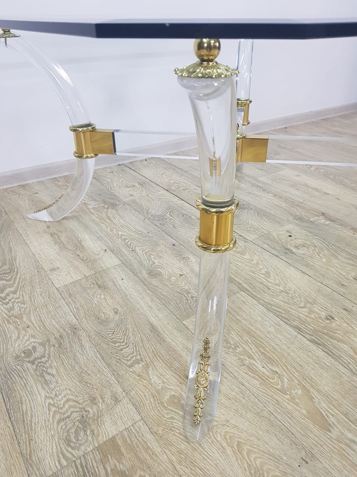 Coffee table Hollywood Regency, brass gold, acrylic transparent, crystal glass, vintage - 351273