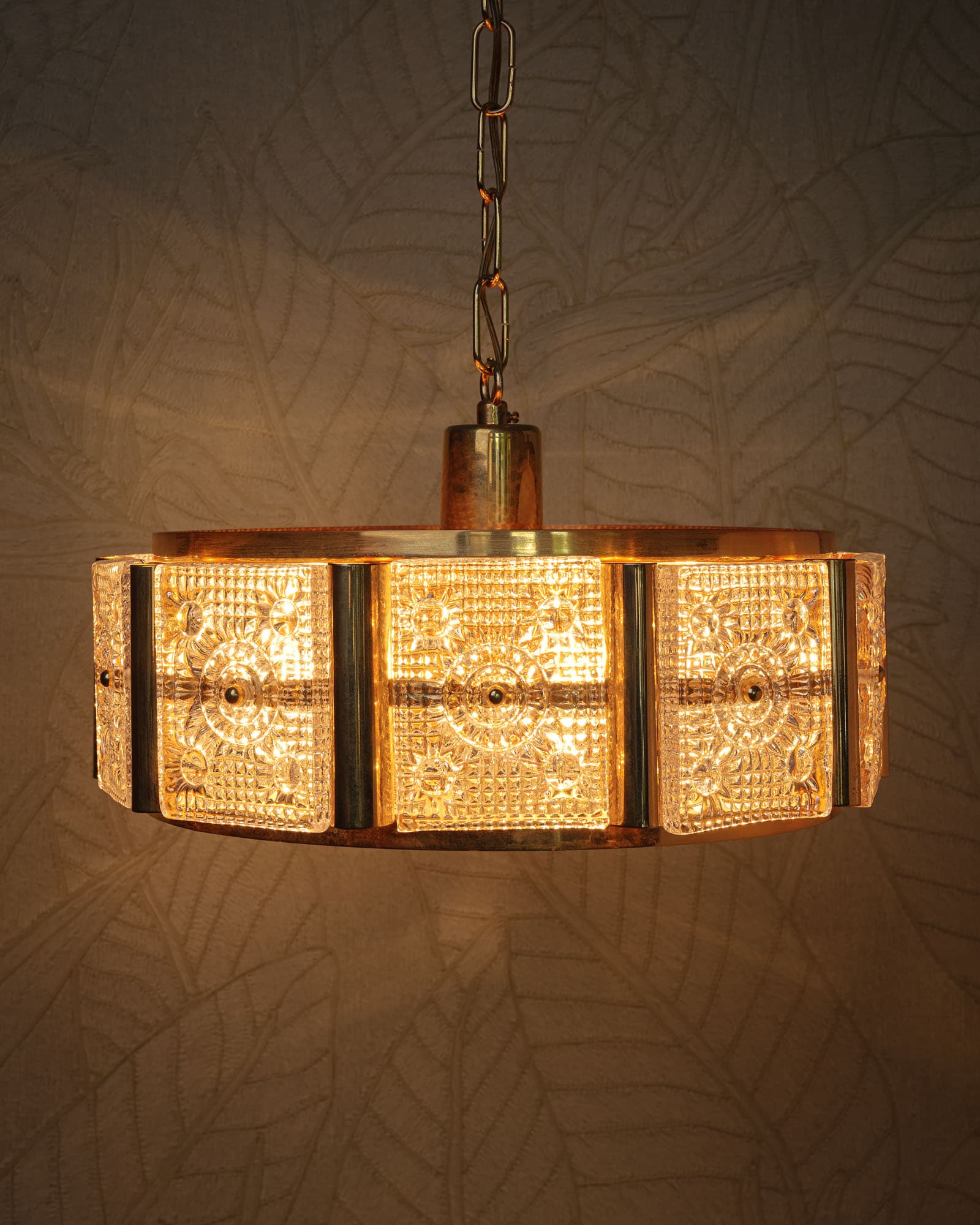 Lampa sufitowa, złoto przezroczysty, mosiądz szkło, proj. C. Fagerlund, Orrefors, Szwecja, lata 60. - 351285