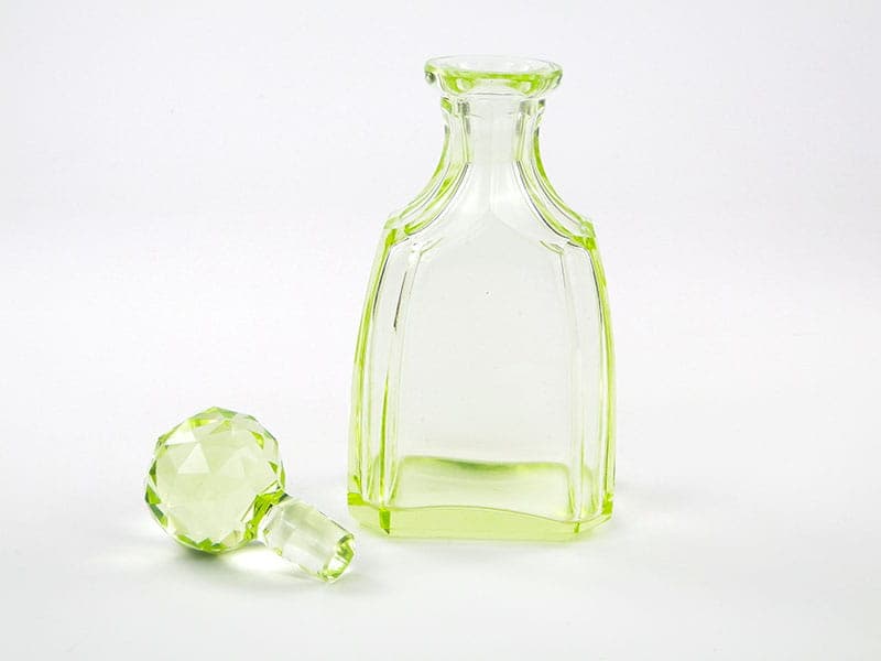 Decanter Art Deco, yellow-green uranium crystal glass, Moser, Czechoslovakia, 1920s - 351579