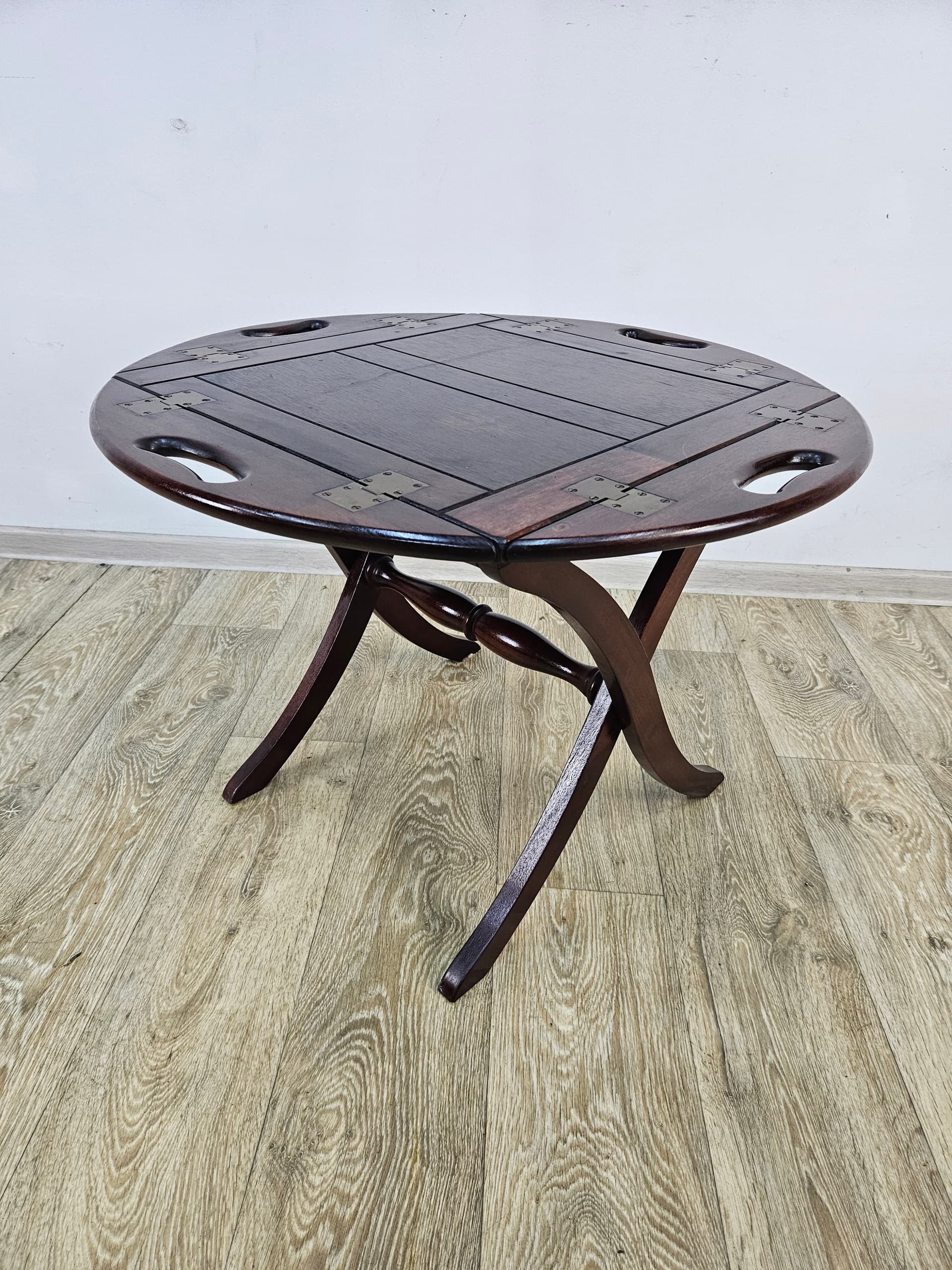 Side Table, brown mahogany, brass, United Kingdom, 1970s. - 352136