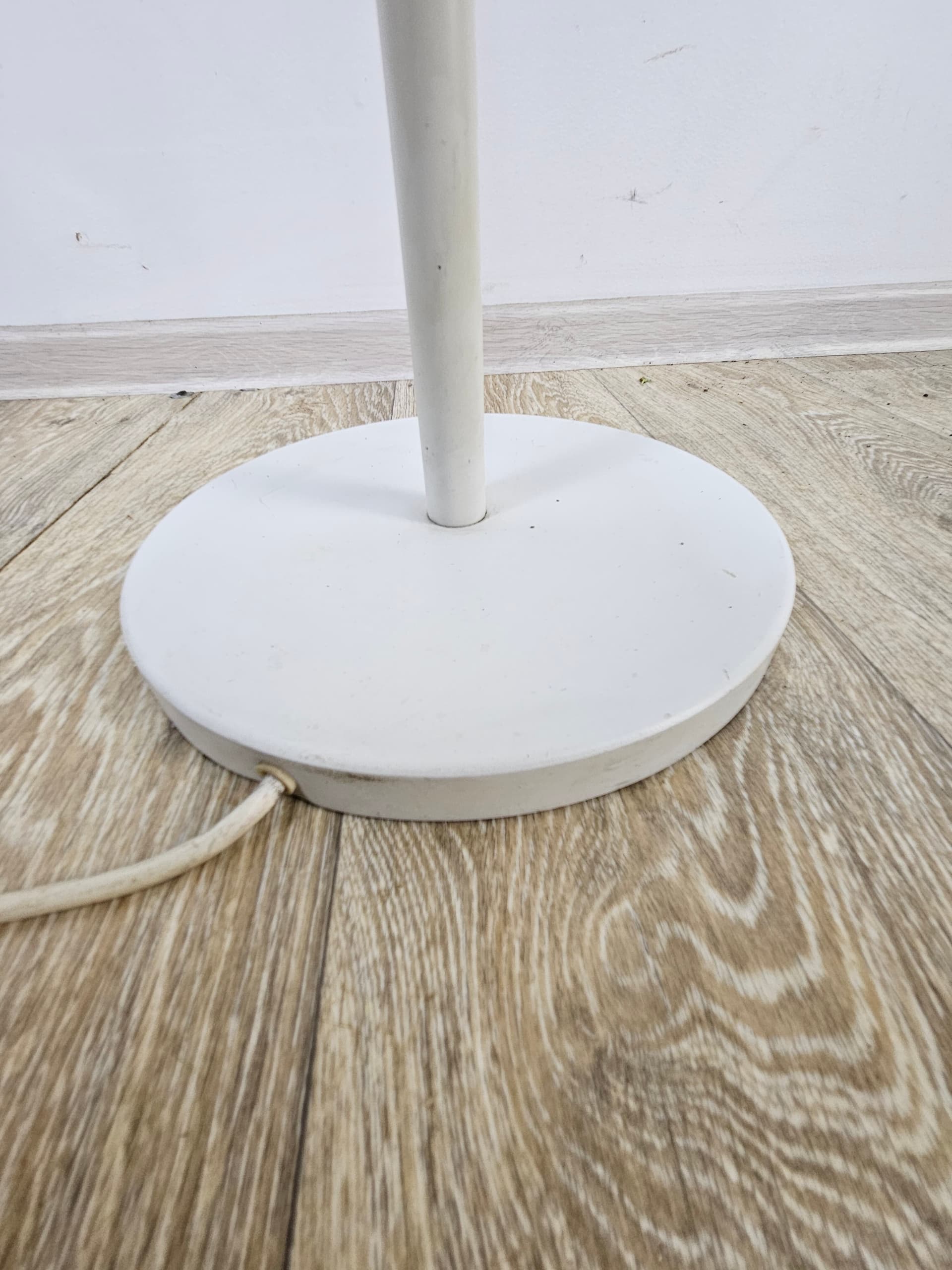 Lampa podłogowa, biała, metal chrom, Niemcy, lata 60. - 352178