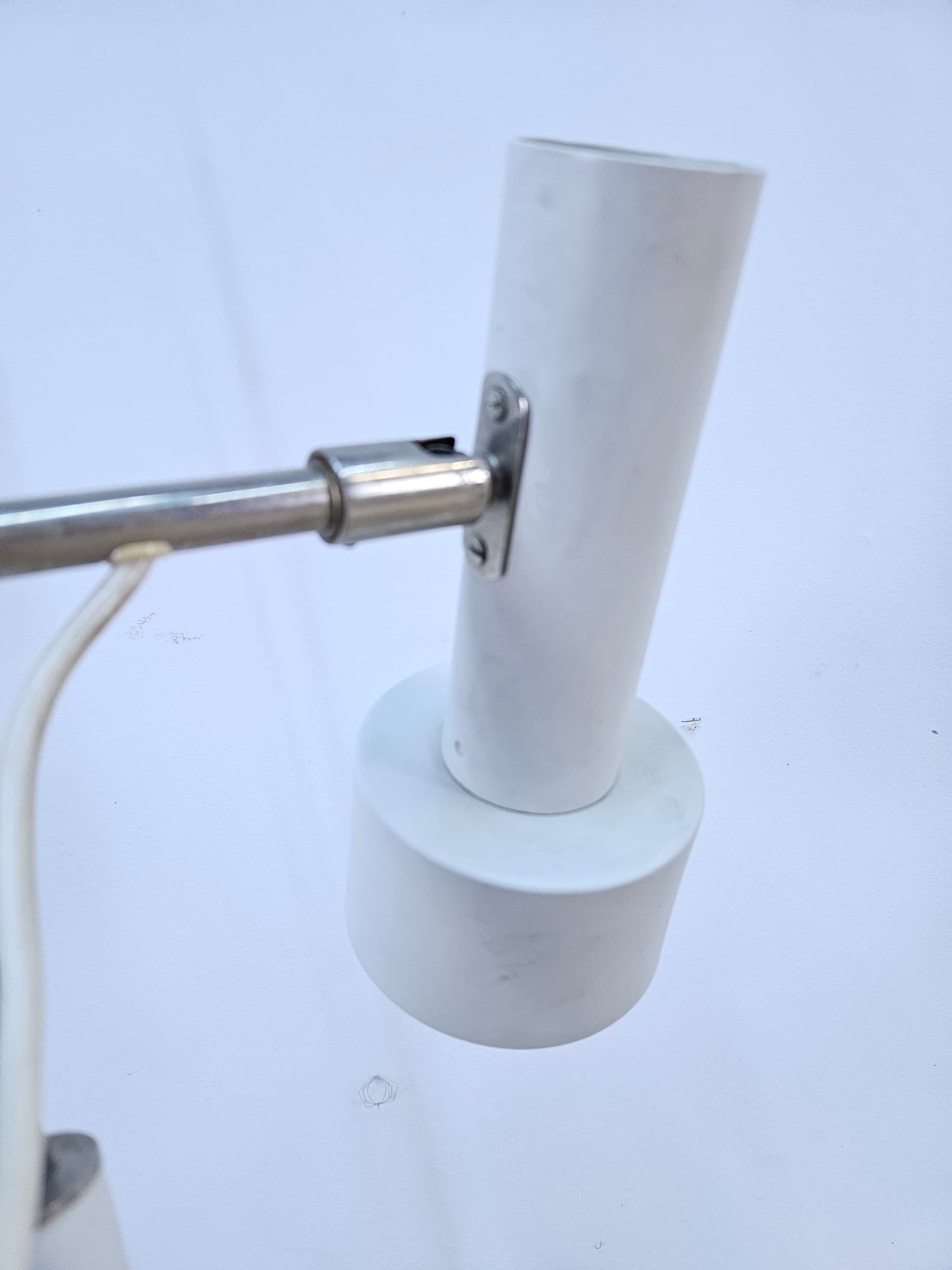 Lampa podłogowa, biała, metal chrom, Niemcy, lata 60. - 352187