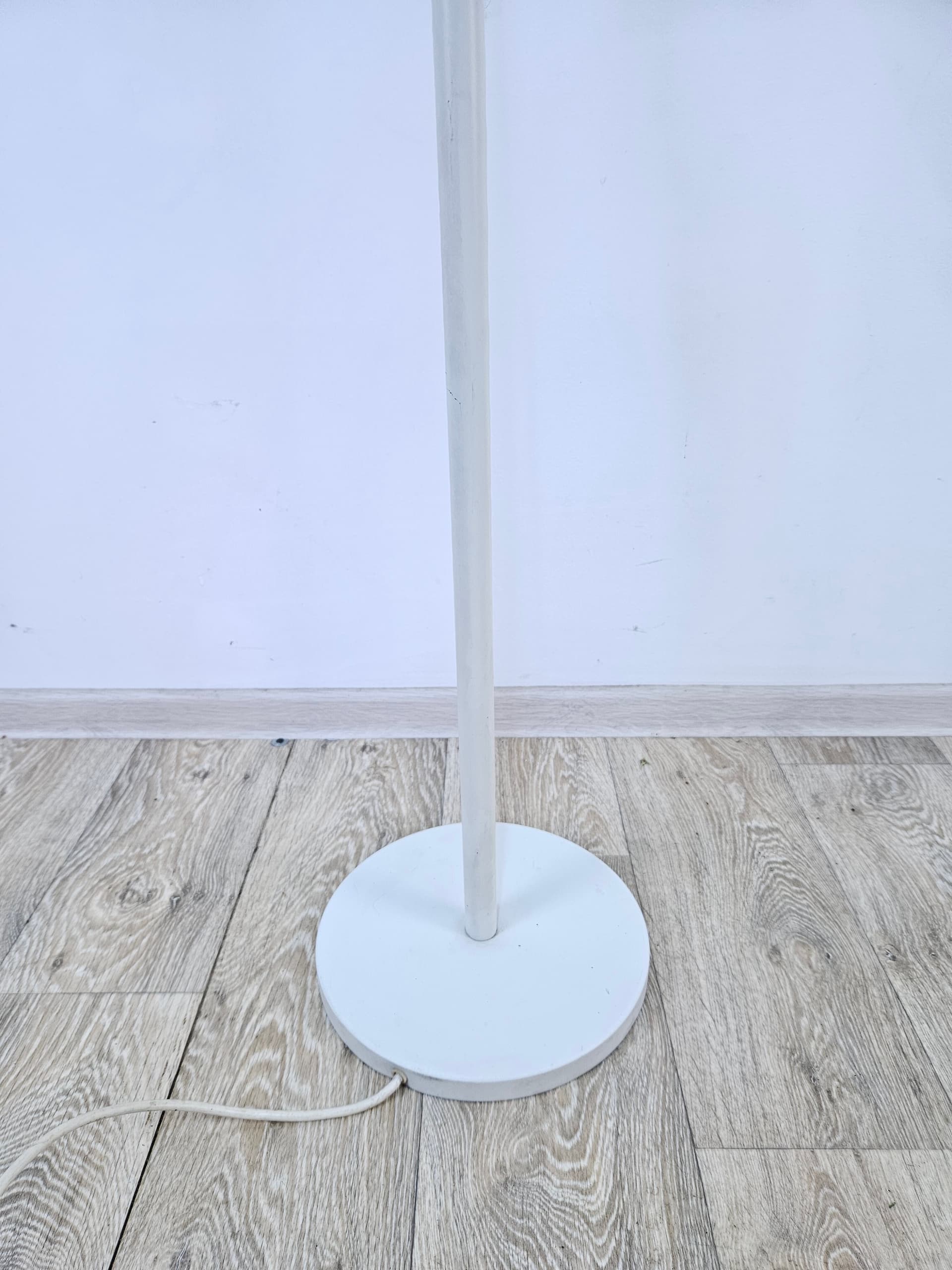 Lampa podłogowa, biała, metal chrom, Niemcy, lata 60. - 352179