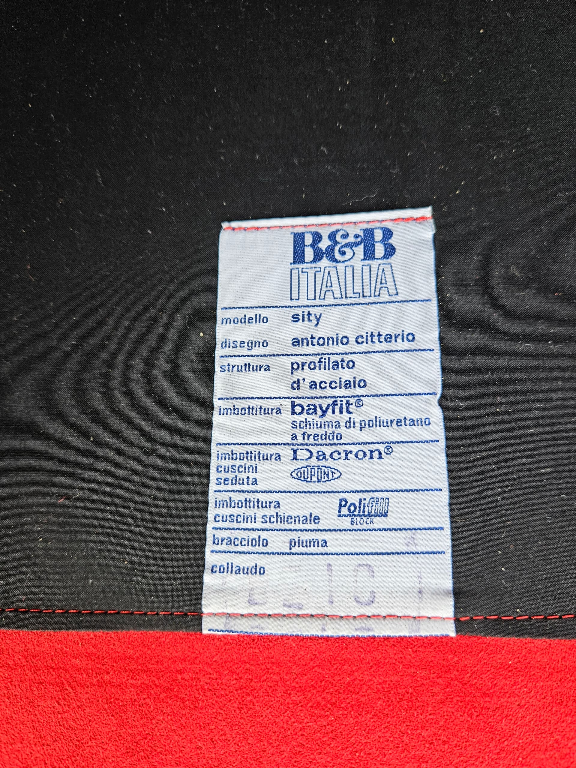 Sofa Sity, red velvet, black leather, B&B Italia, Italy, 1980s. - 352201