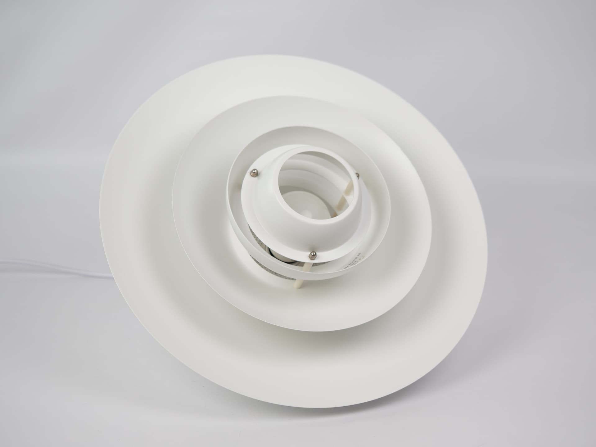 Lampa wisząca Verona, aluminium biały, proj. K. Wiborg, Jeka, Dania, lata 80. - 352243