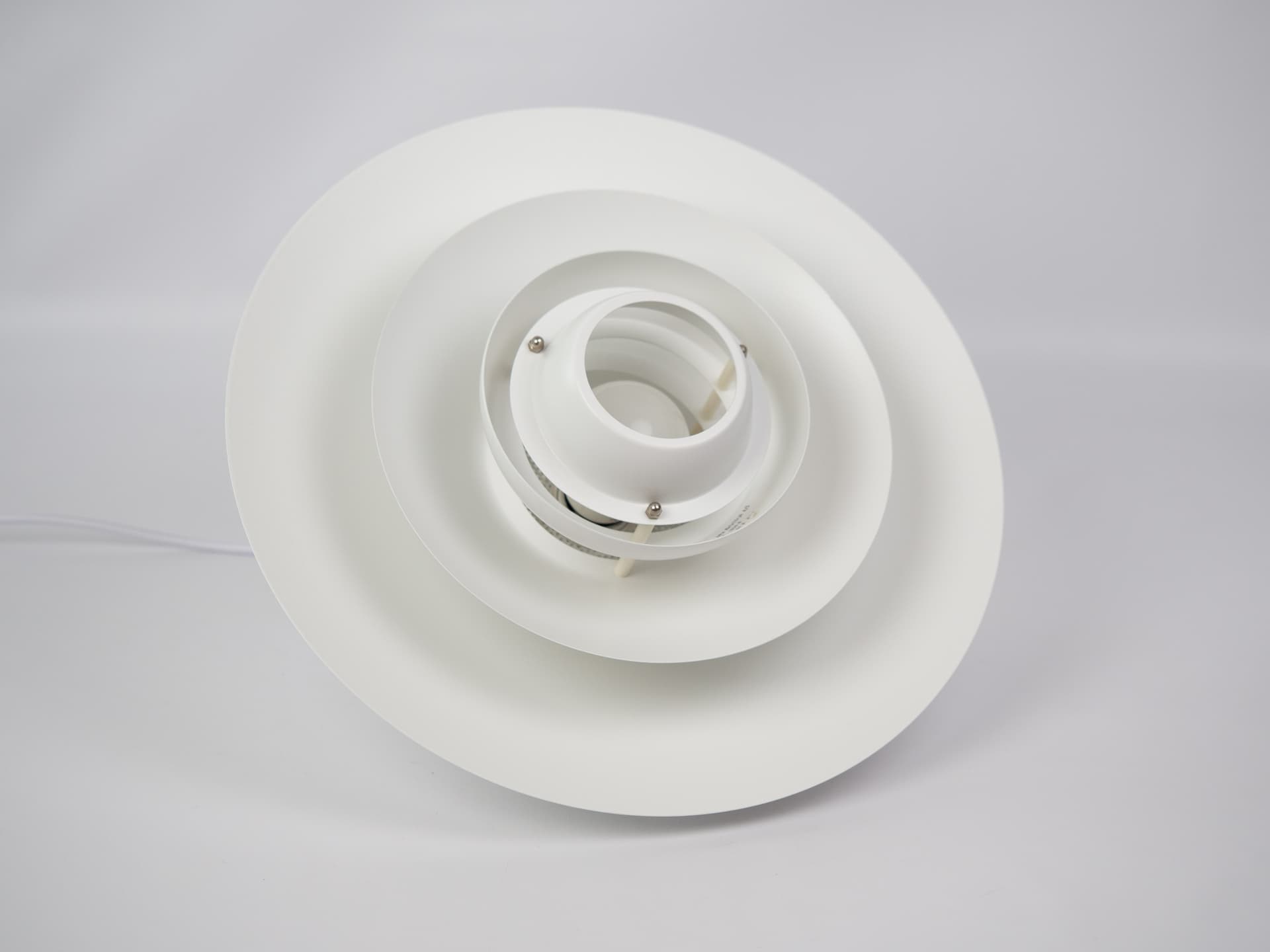 Lampa wisząca Verona, aluminium biały, proj. K. Wiborg, Jeka, Dania, lata 80. - 352244