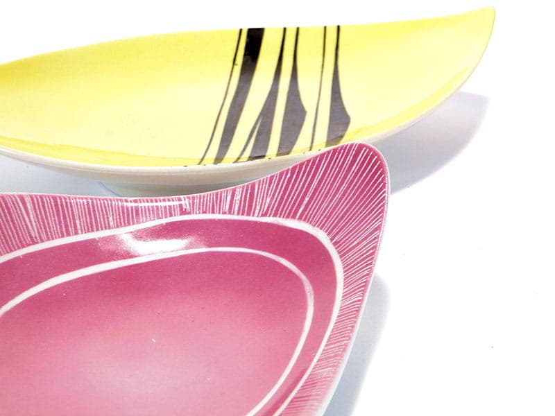 Dish Leaf, pink, porcelain, by D. Duszniak, Ćmielów, Poland, 1950s. - 352571