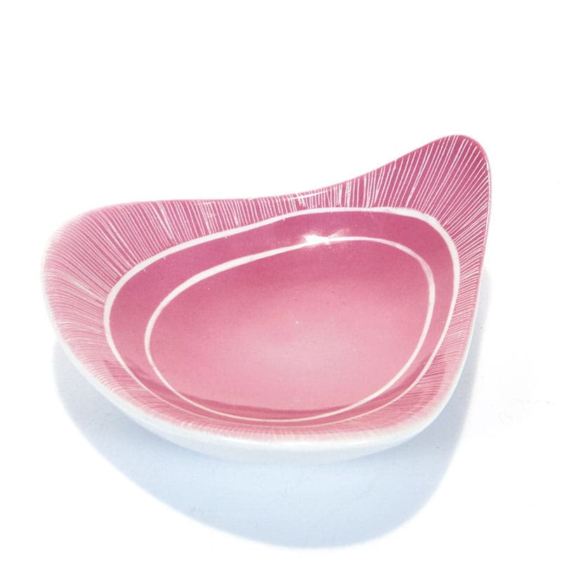 Dish Leaf, pink, porcelain, by D. Duszniak, Ćmielów, Poland, 1950s.