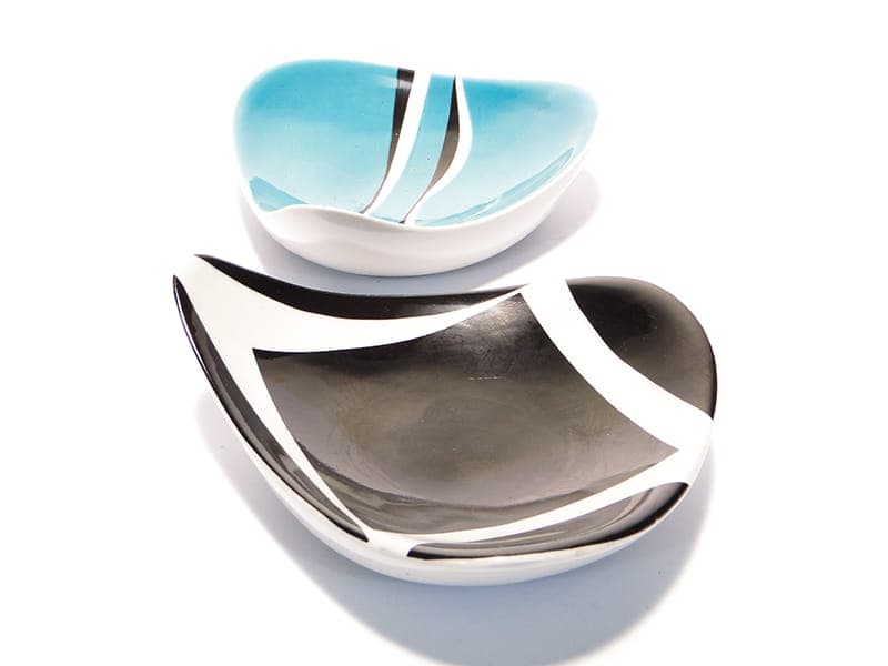 Dish Leaf, black white, porcelain, by D. Duszniak, Ćmielów, Poland, 1950s - 352640