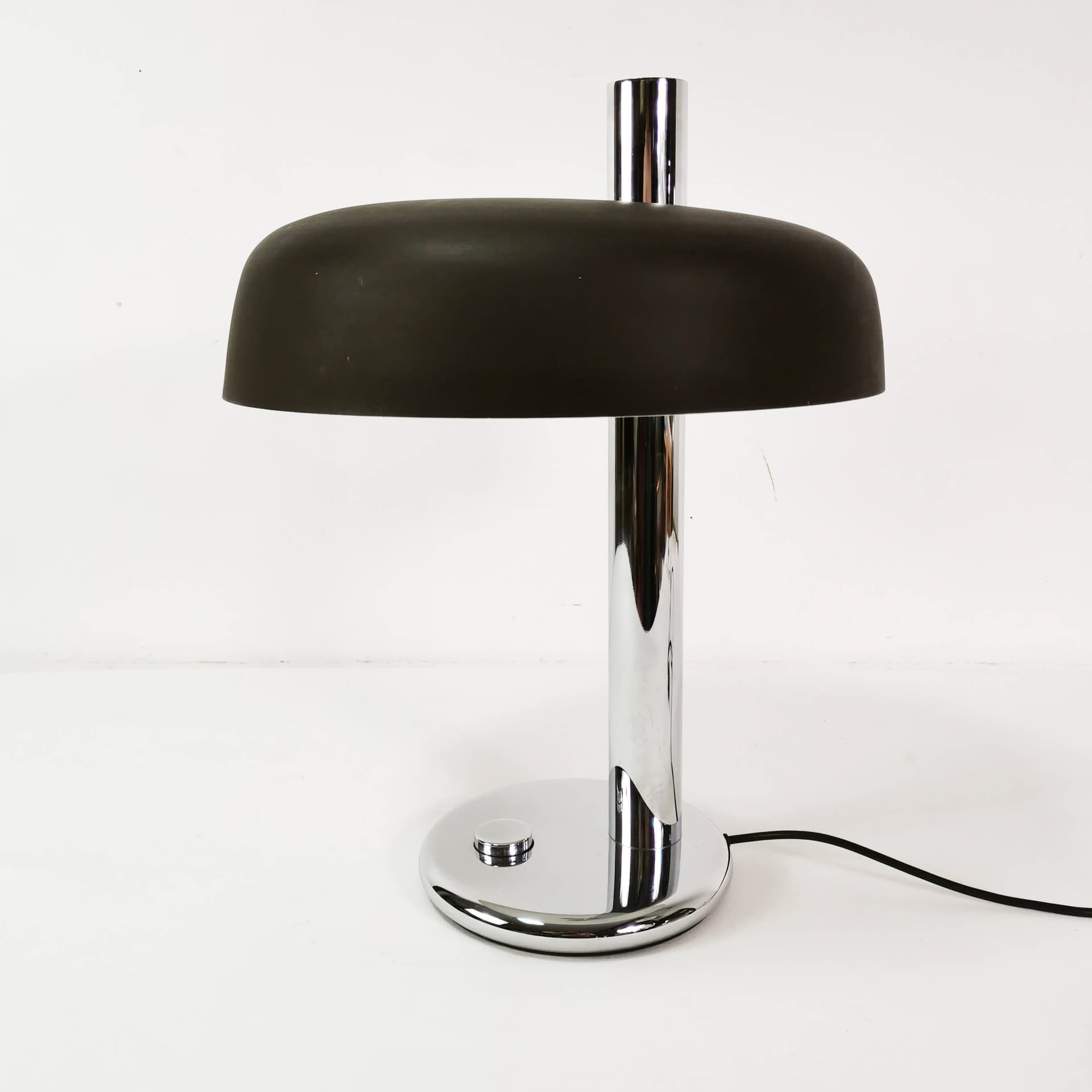 Lampa biurkowa Bauhaus, brązowy, metal chrom, proj. H. G. Pfaender, Hillebrand, Niemcy, lata 60. - 352755