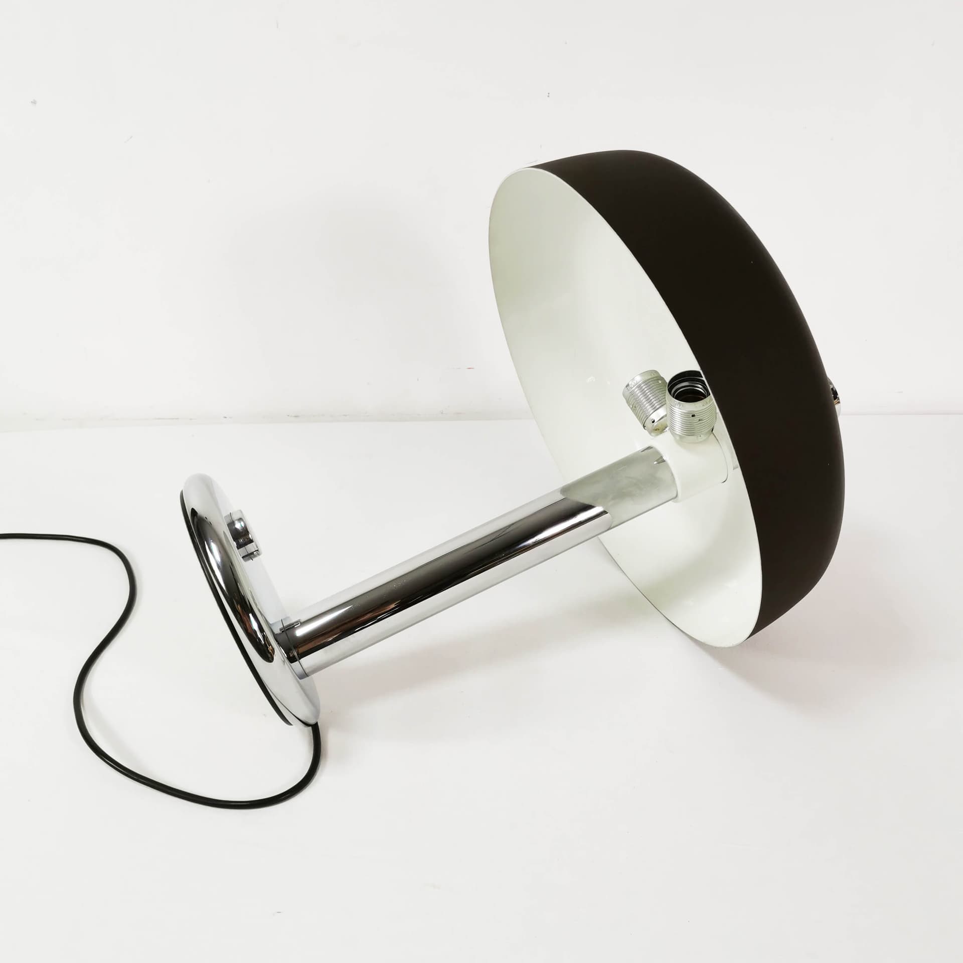 Lampa biurkowa Bauhaus, brązowy, metal chrom, proj. H. G. Pfaender, Hillebrand, Niemcy, lata 60. - 352767