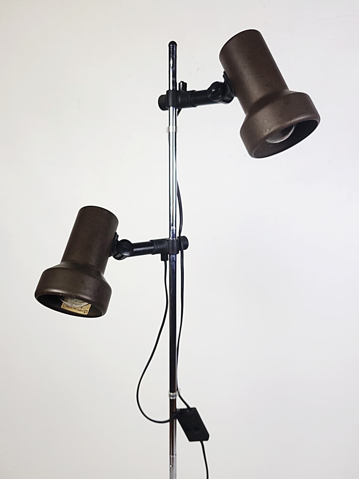 Lampa podłogowa, ciemnobrązowy chrom, metal, lata 70. - 352866