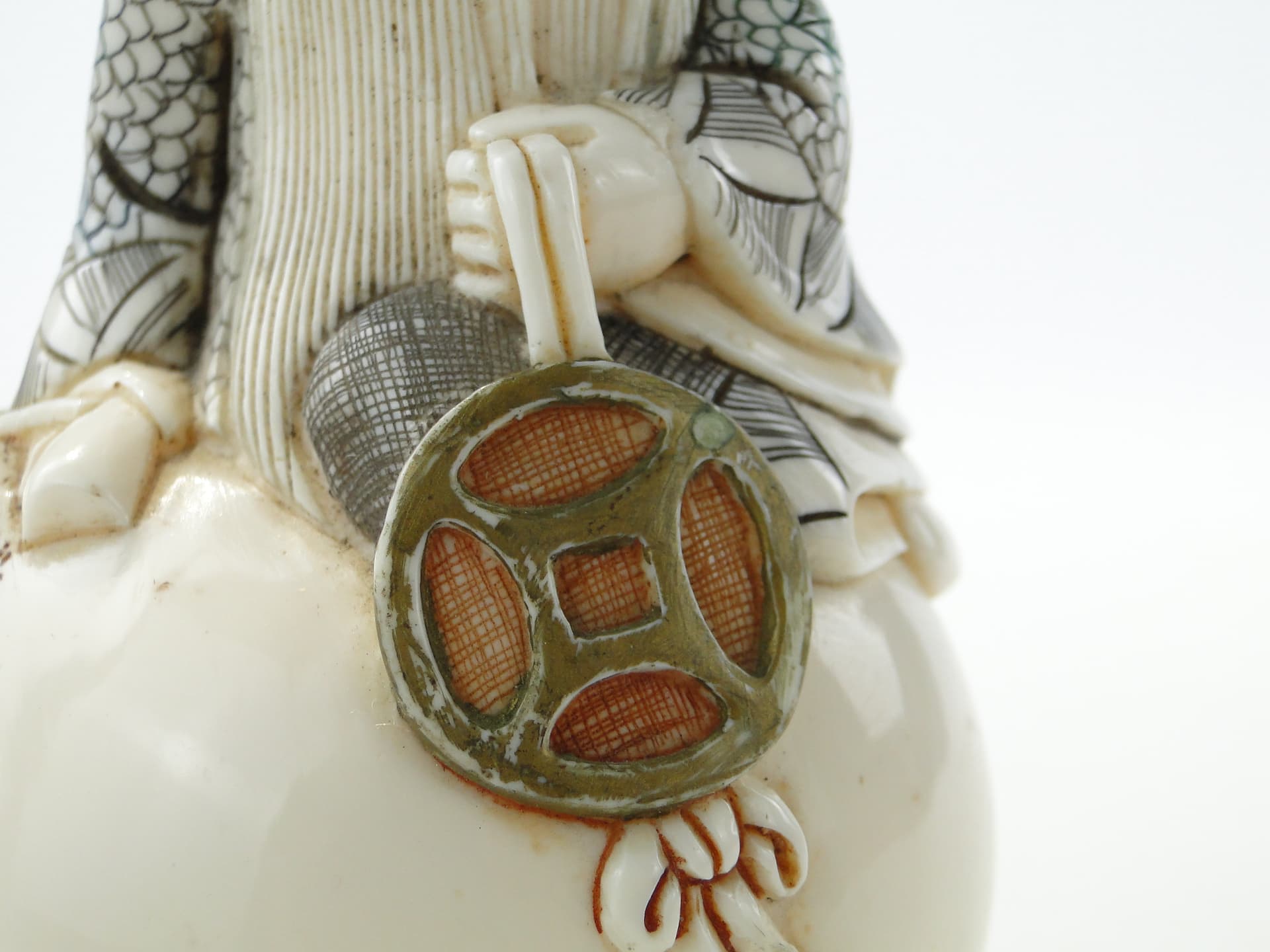 Figura chińskiego mędrca, ivorine kremowy, Daleki Wschód, początek XX wieku - 352895