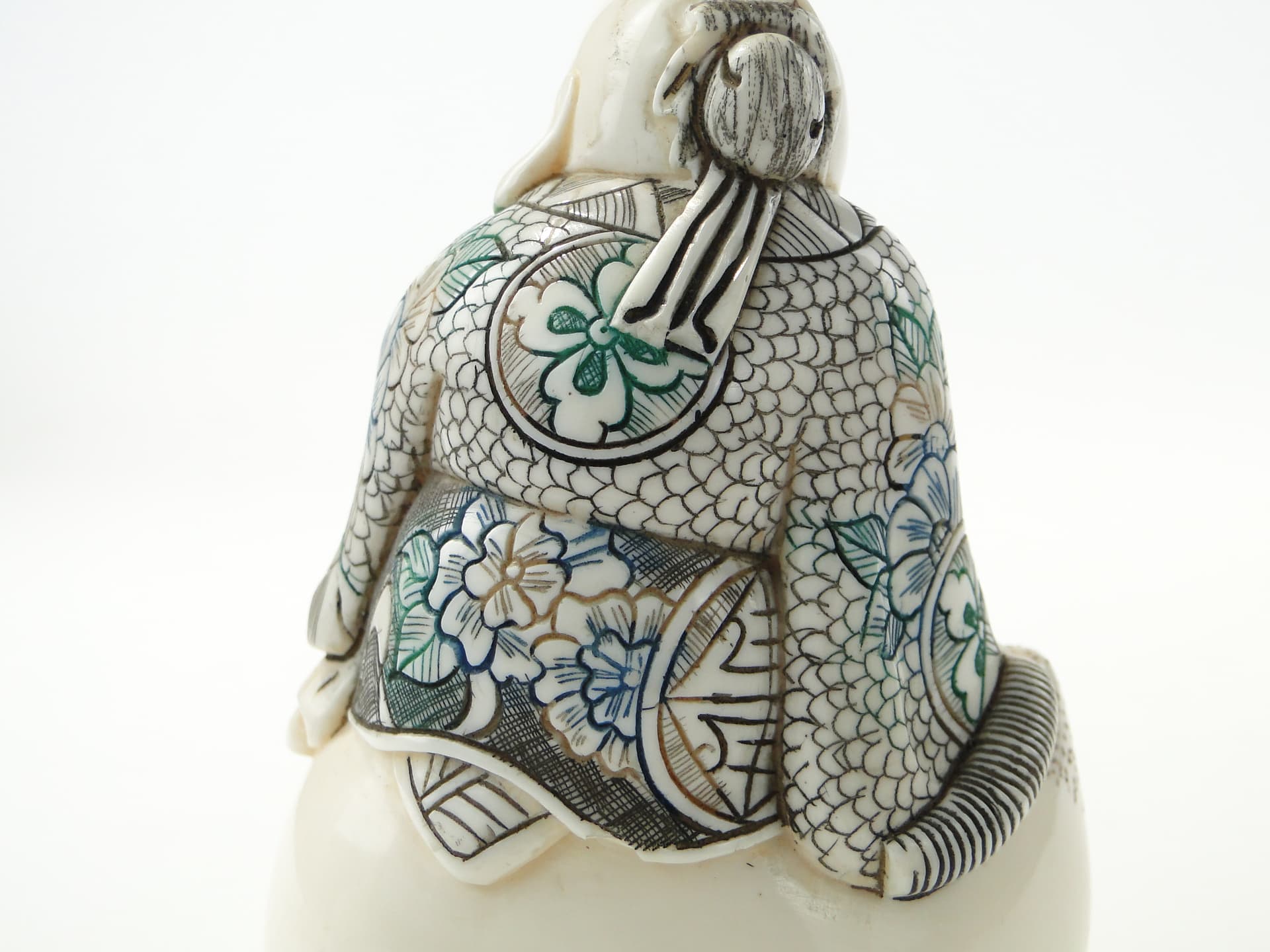 Figura chińskiego mędrca, ivorine kremowy, Daleki Wschód, początek XX wieku - 352899