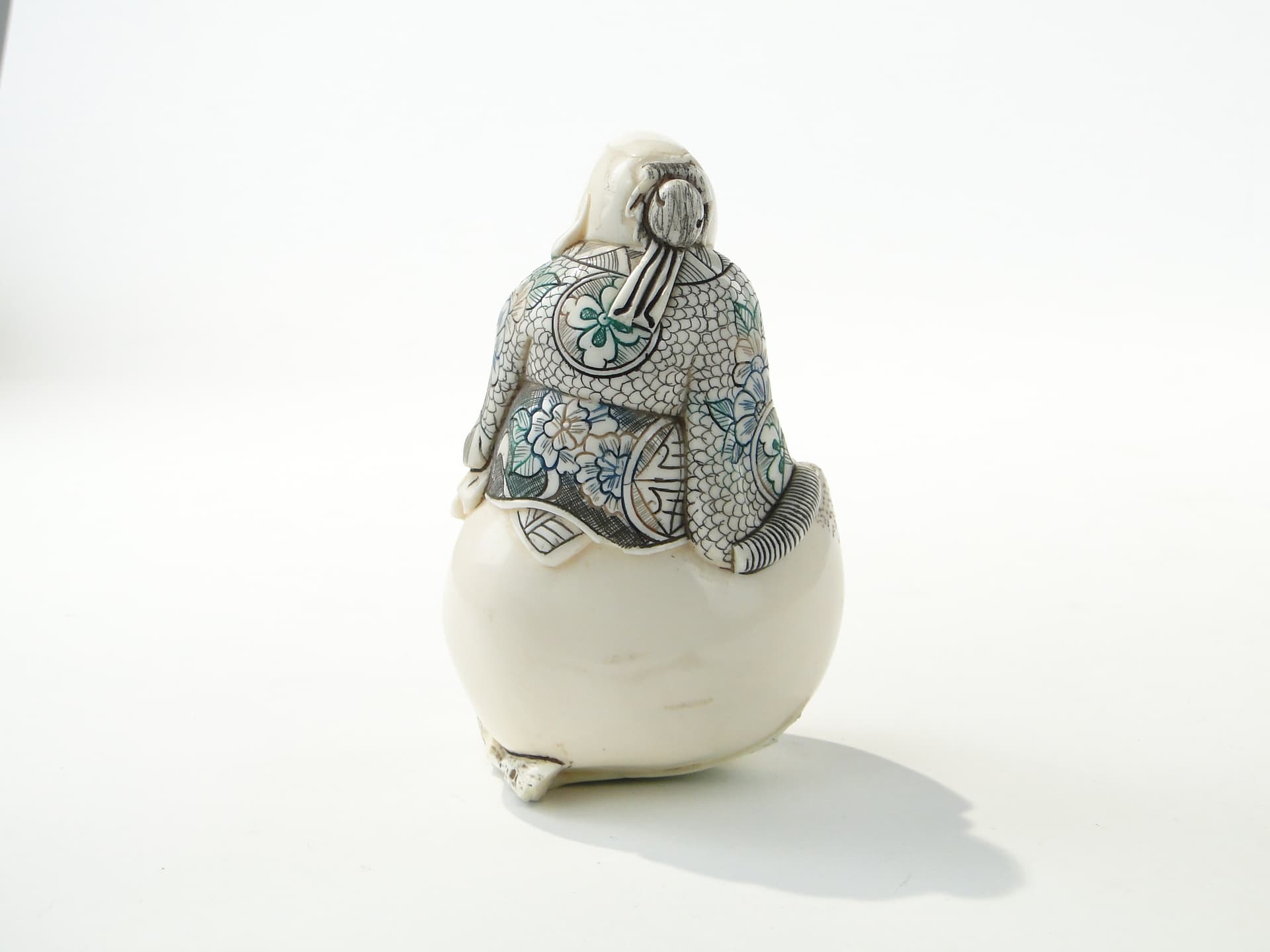 Figura chińskiego mędrca, ivorine kremowy, Daleki Wschód, początek XX wieku - 352898