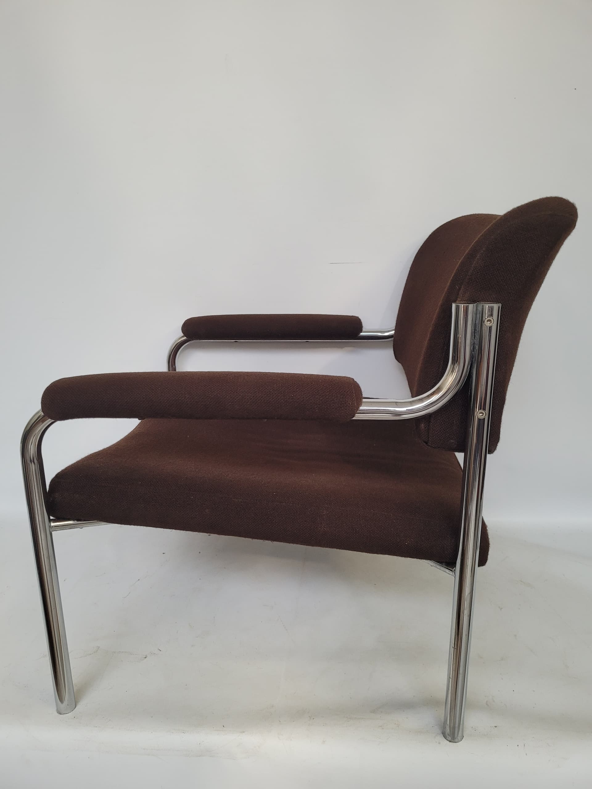 Fotel Bauhaus, tkanina brązowa, stal nierdzewna chromowana srebrna, lata 70. - 352976
