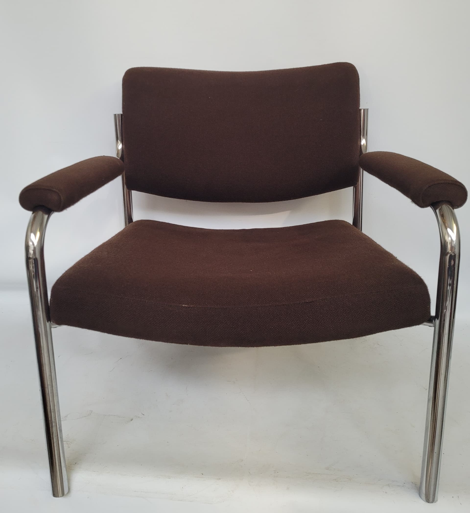 Fotel Bauhaus, tkanina brązowa, stal nierdzewna chromowana srebrna, lata 70. - 352967