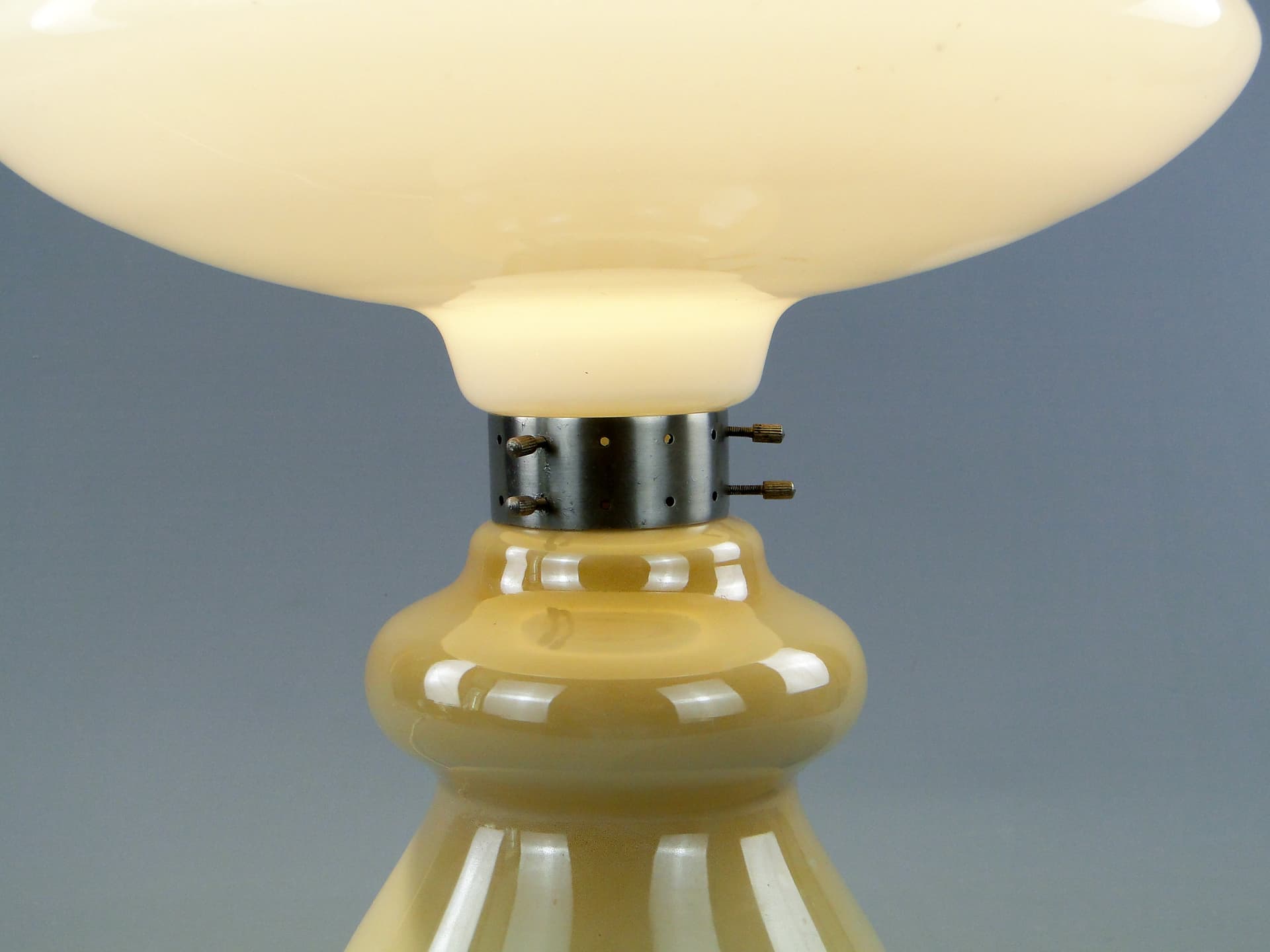 Lampa stołowa Space Age, szkło żółty, metal biały, Polska, lata 50. - 353116